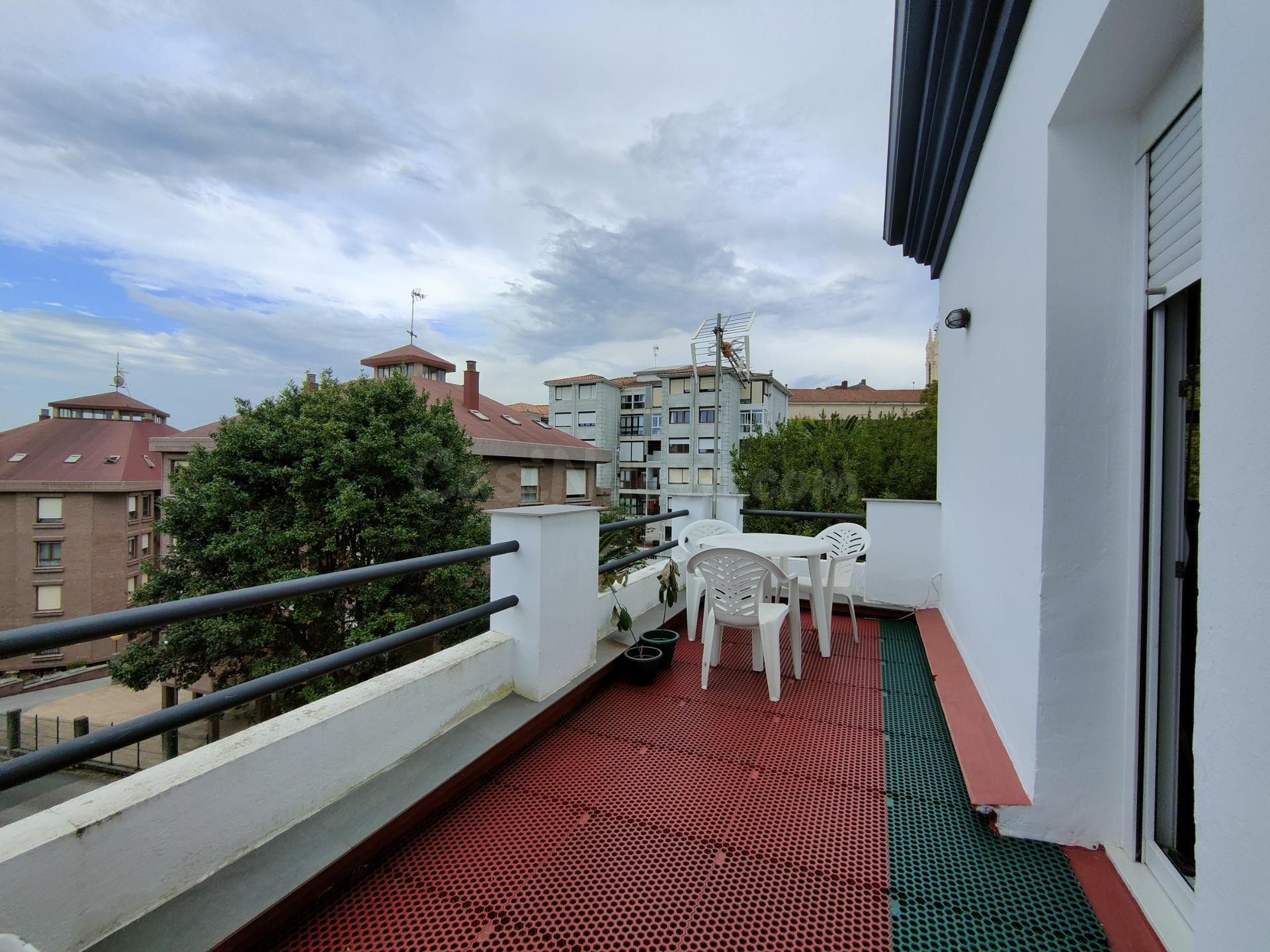 PISO EN ZONA ALTO MIRANDA