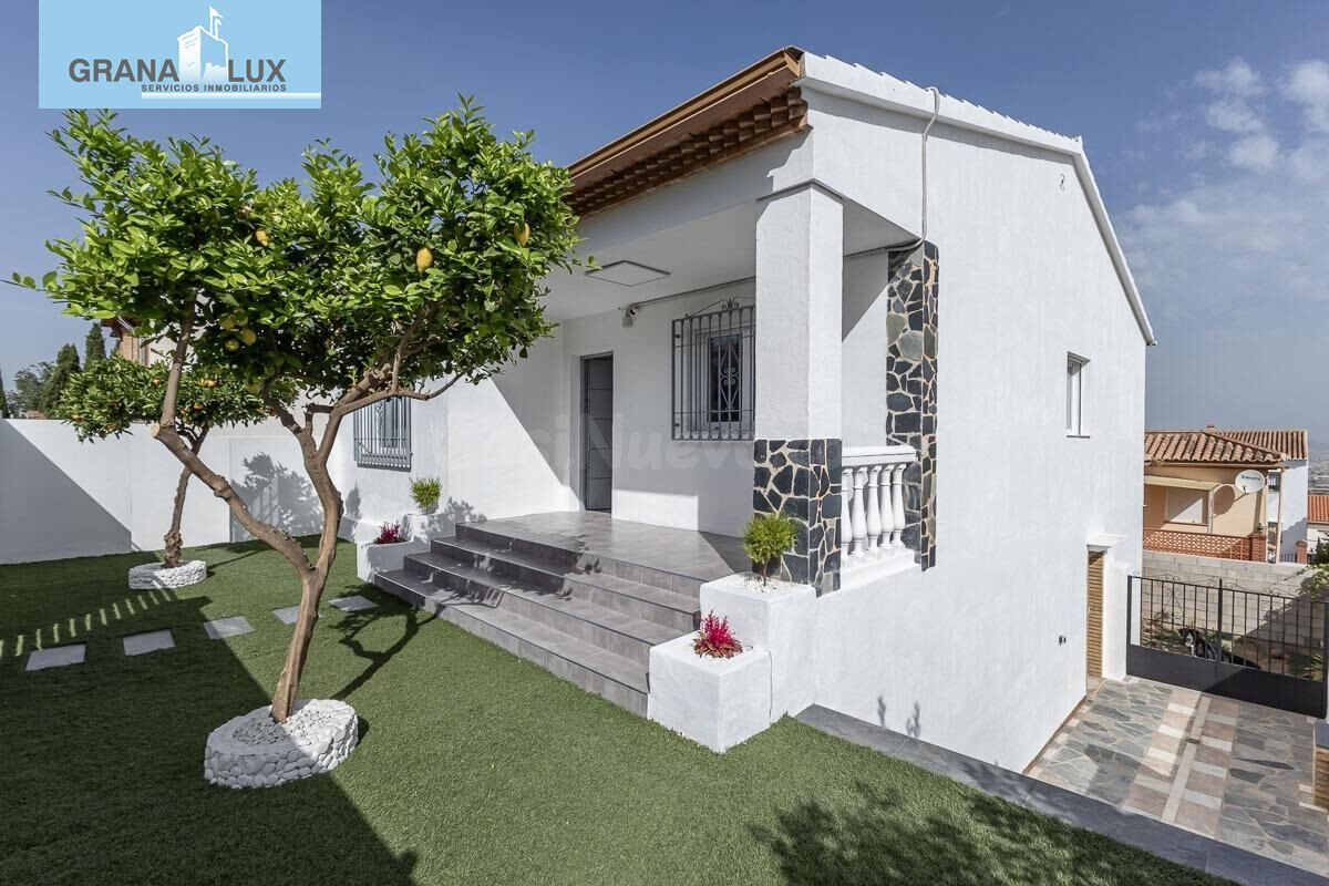 Casa en venta en Monachil (Granada) – Amplia, luminosa y con