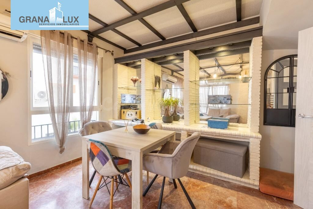 En venta casa adosada junto estación de autobuses - foto 2