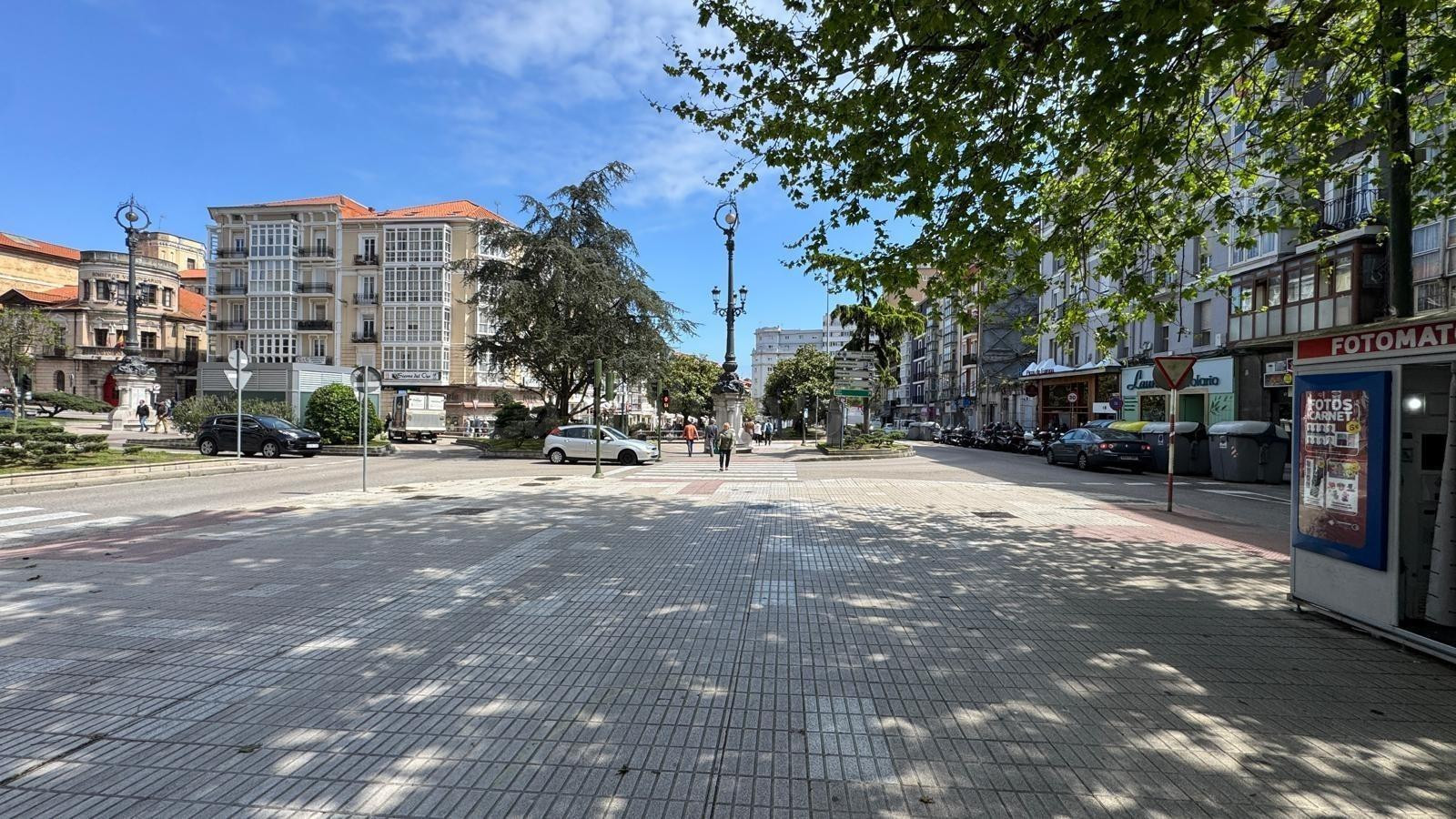 PISO DE TRES DORMITORIOS REFORMADO EN LA CALLE VARGAS CON AS - foto 4