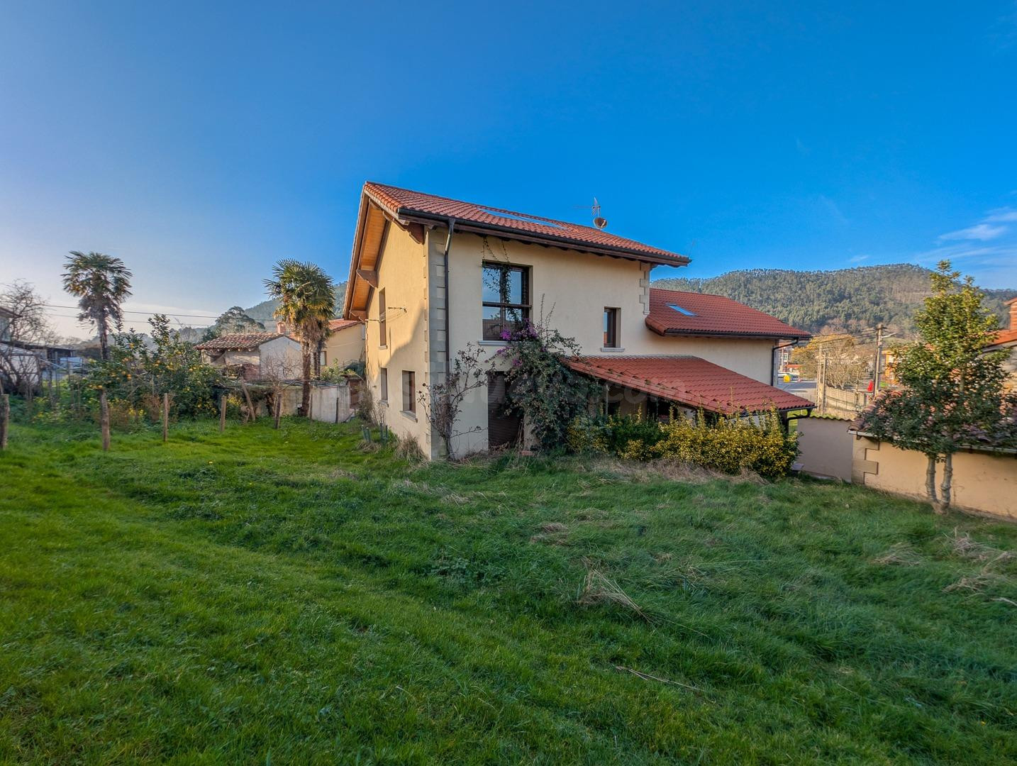 CASA EN PESUES - foto 2