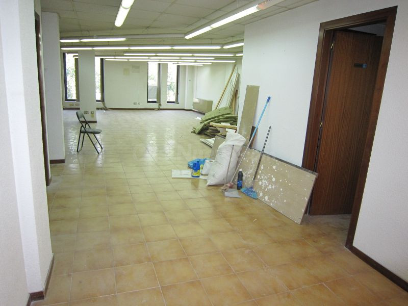 GRAN LOCAL EN EL CENTRO DE IGUALADA - foto 2