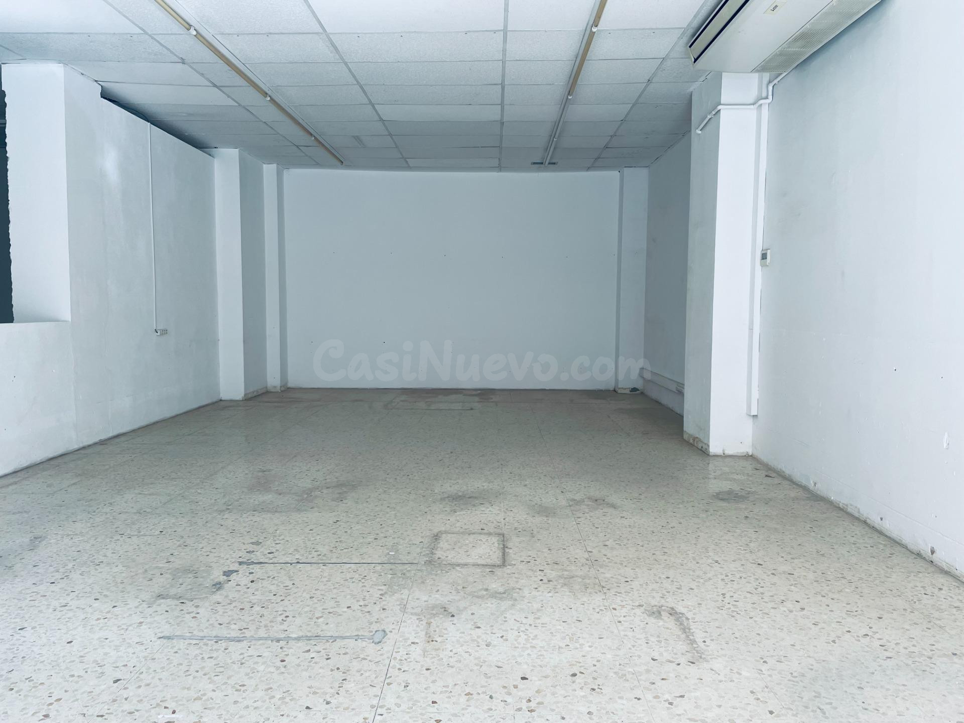 ALQUILER LOCAL EN VILANOVA DEL CAMÍ ZONA CENTRO