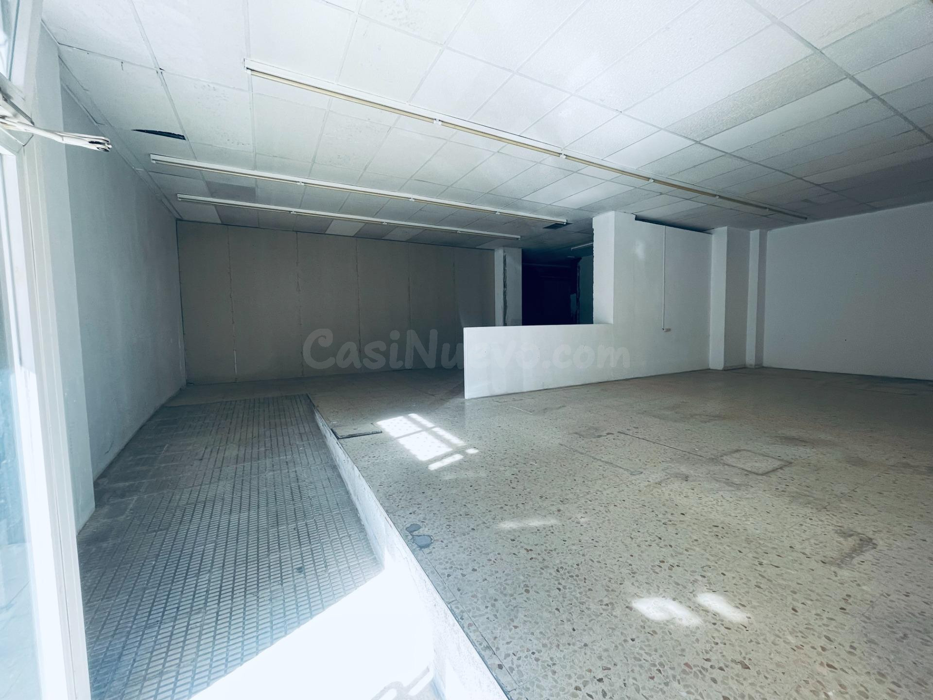 ALQUILER LOCAL EN VILANOVA DEL CAMÍ ZONA CENTRO - foto 2