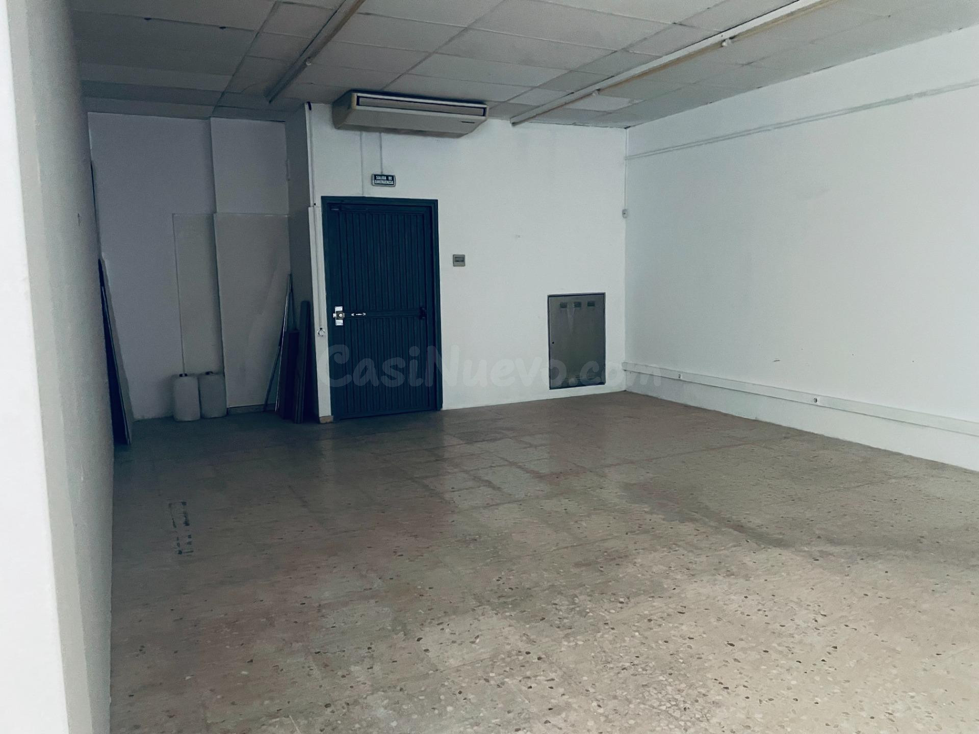 ALQUILER LOCAL EN VILANOVA DEL CAMÍ ZONA CENTRO - foto 4