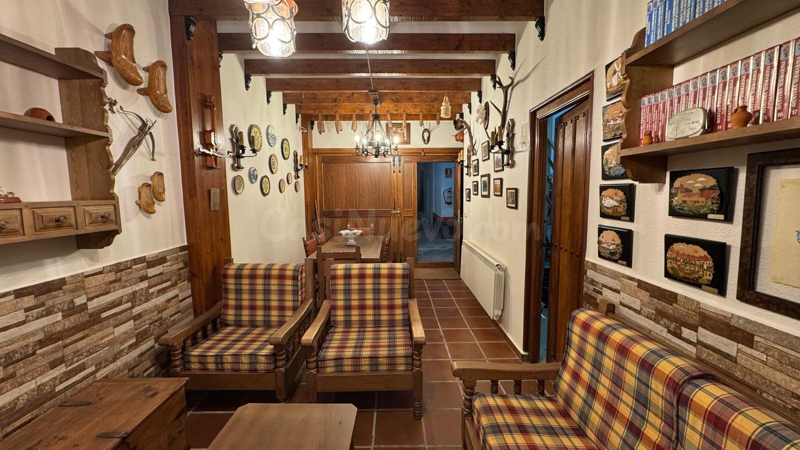 CHALET PAREADO DE 5 DORMITORIOS EN LA ESTACIÓN INVERNAL DE ALTO CAMPOO