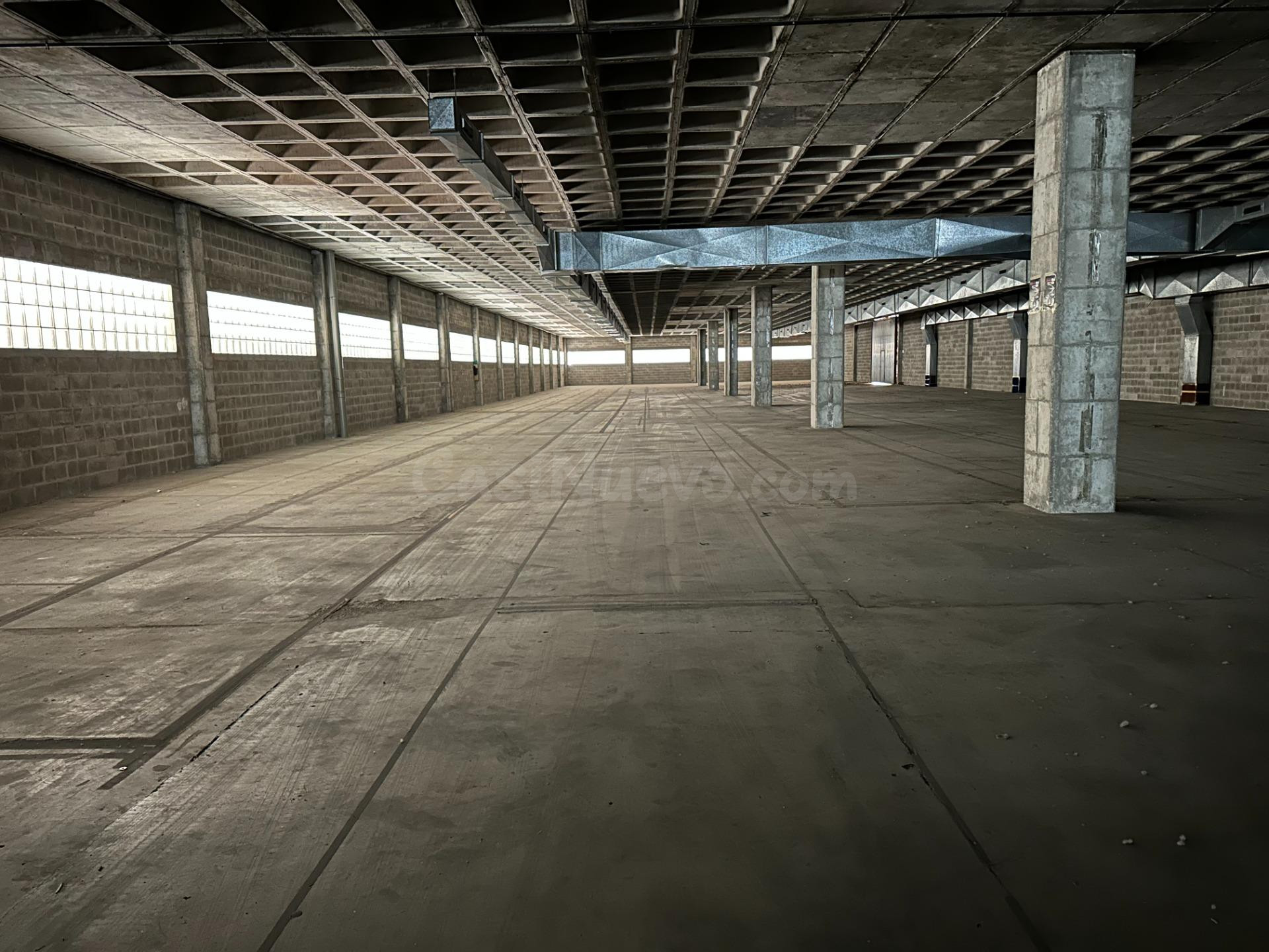 ¡¡ALQUILER NAVE INDUSTRIAL EN IGUALADA ZONA POBLE SEC 5448M2!!