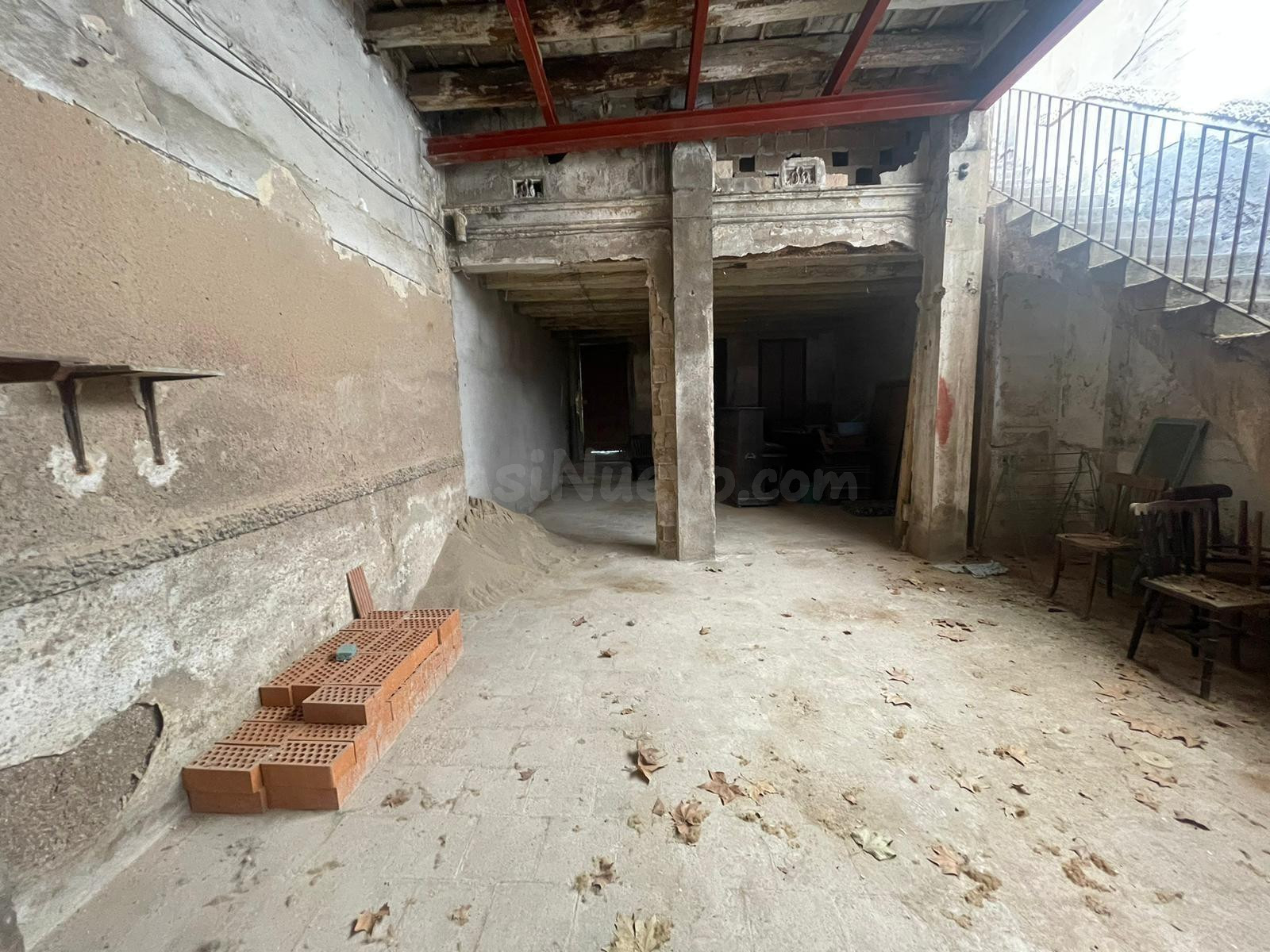 ALQUILER LOCAL COMERCIAL EN IGUALDA ZONA CENTRO 100M2!!