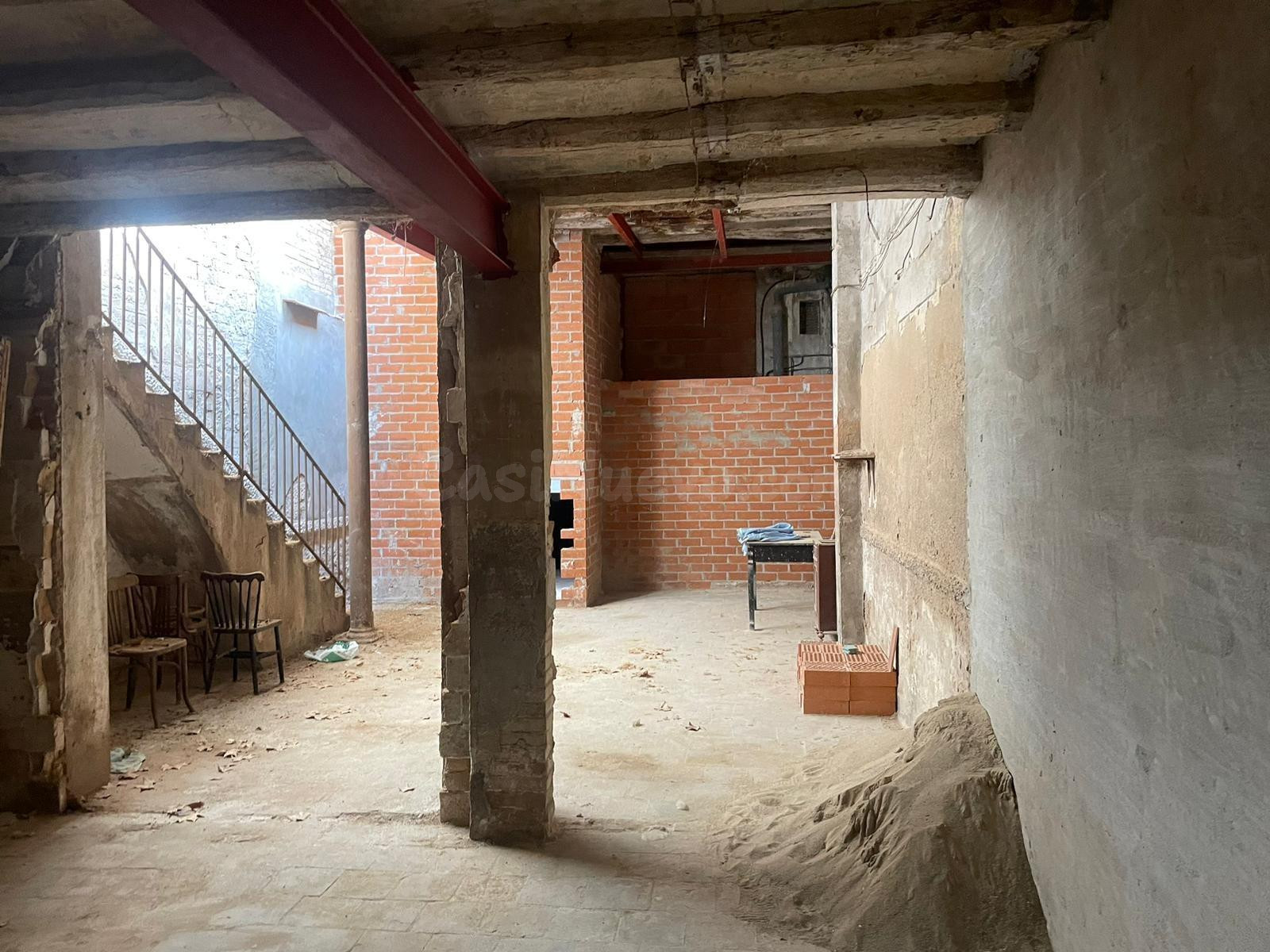 ALQUILER LOCAL COMERCIAL EN IGUALDA ZONA CENTRO 100M2!! - foto 2