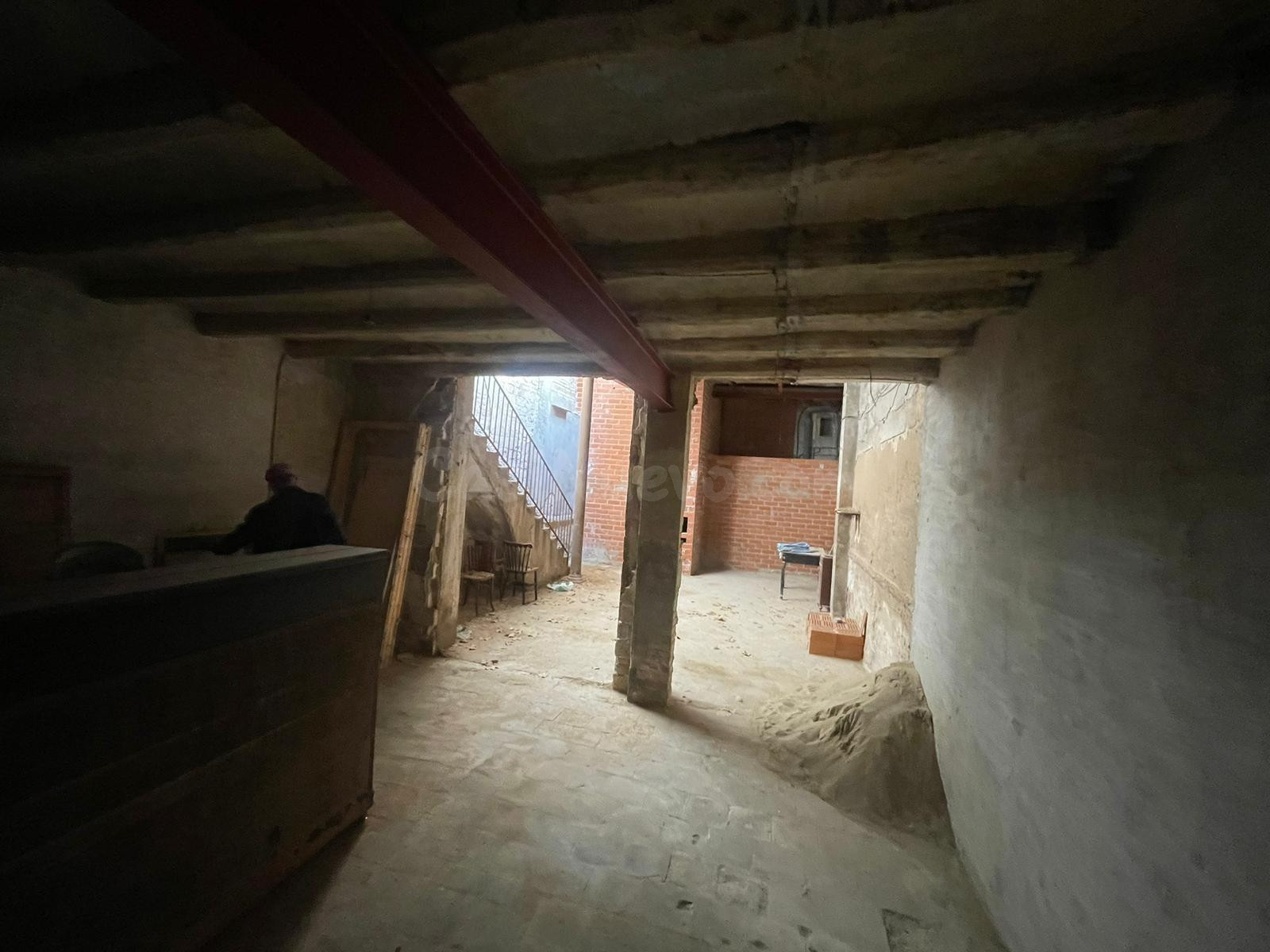 ALQUILER LOCAL COMERCIAL EN IGUALDA ZONA CENTRO 100M2!! - foto 4