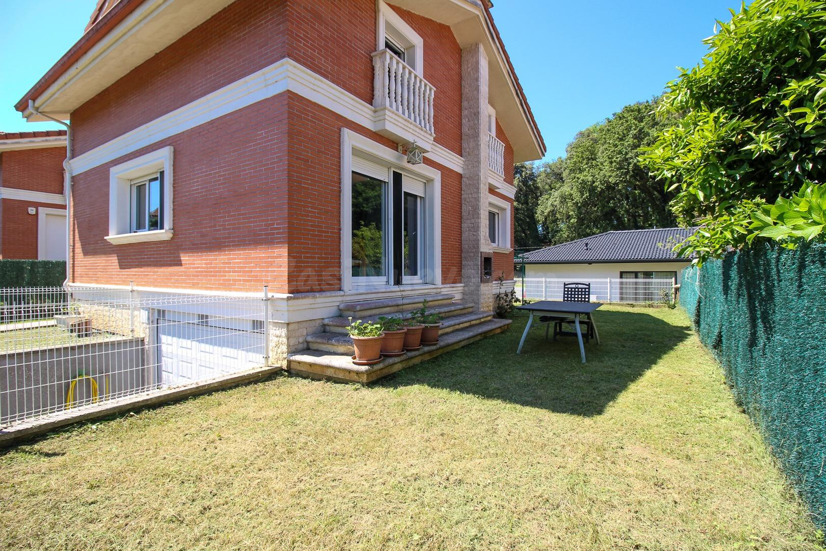 CHALET INDEPENDIENTE EN GURIEZO