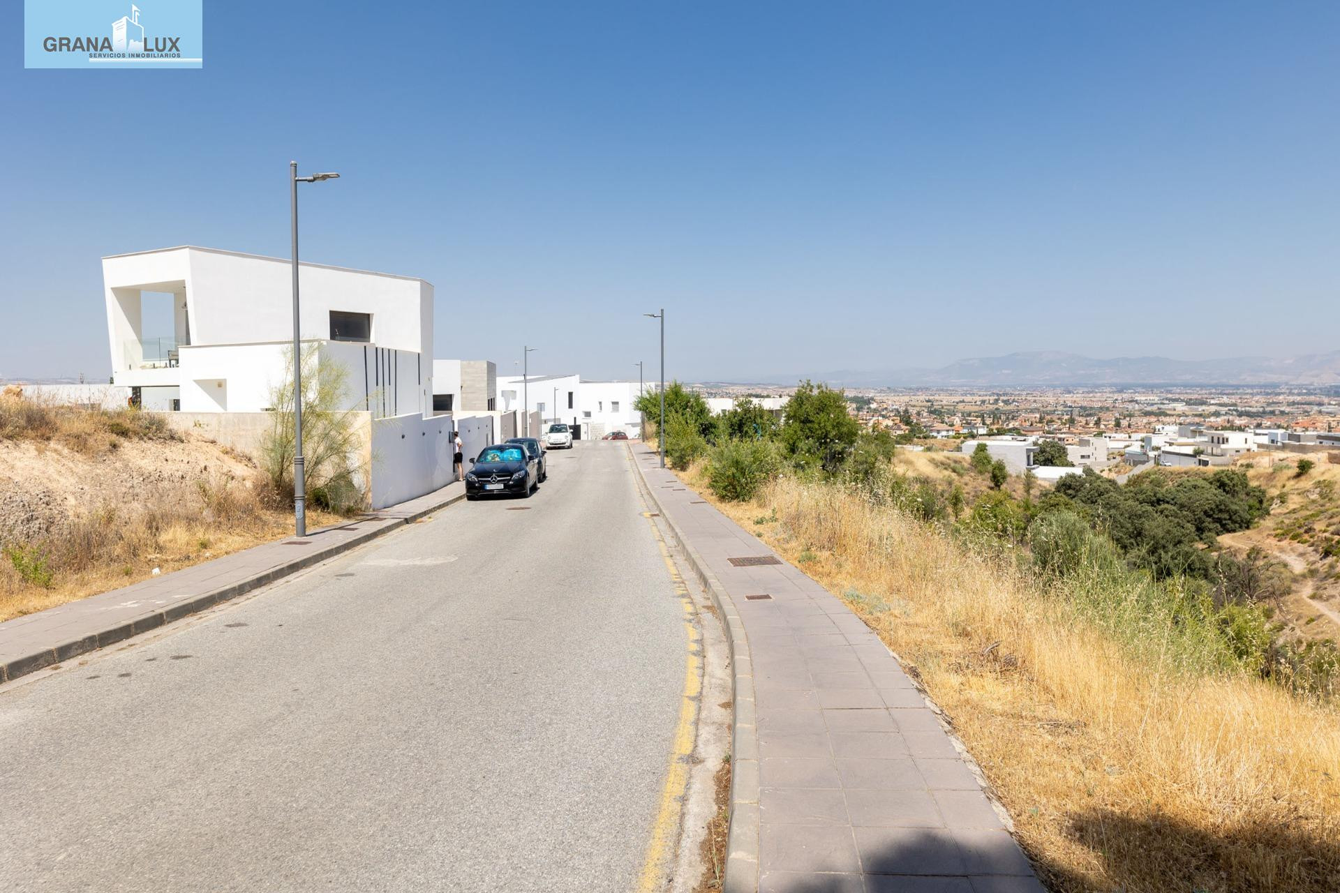 PARCELA URBANA ZONA MEDIA/BAJA DE LOS ALTOS DE LA ZUBIA - foto 2