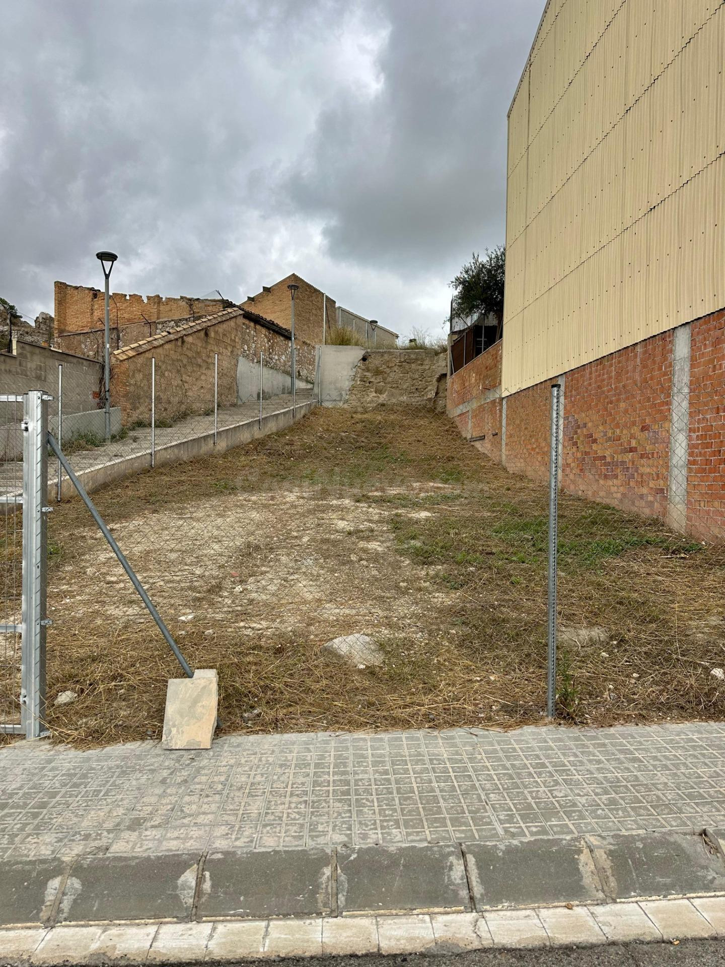 VENTA TERRENO URBANO EN ÒDENA ZONA CENTRO!!
