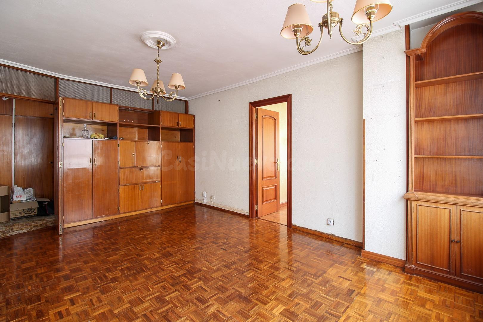 LUMINOSA Y AMPLIA VIVIENDA EN CAMILO ALONSO VEGA - foto 3