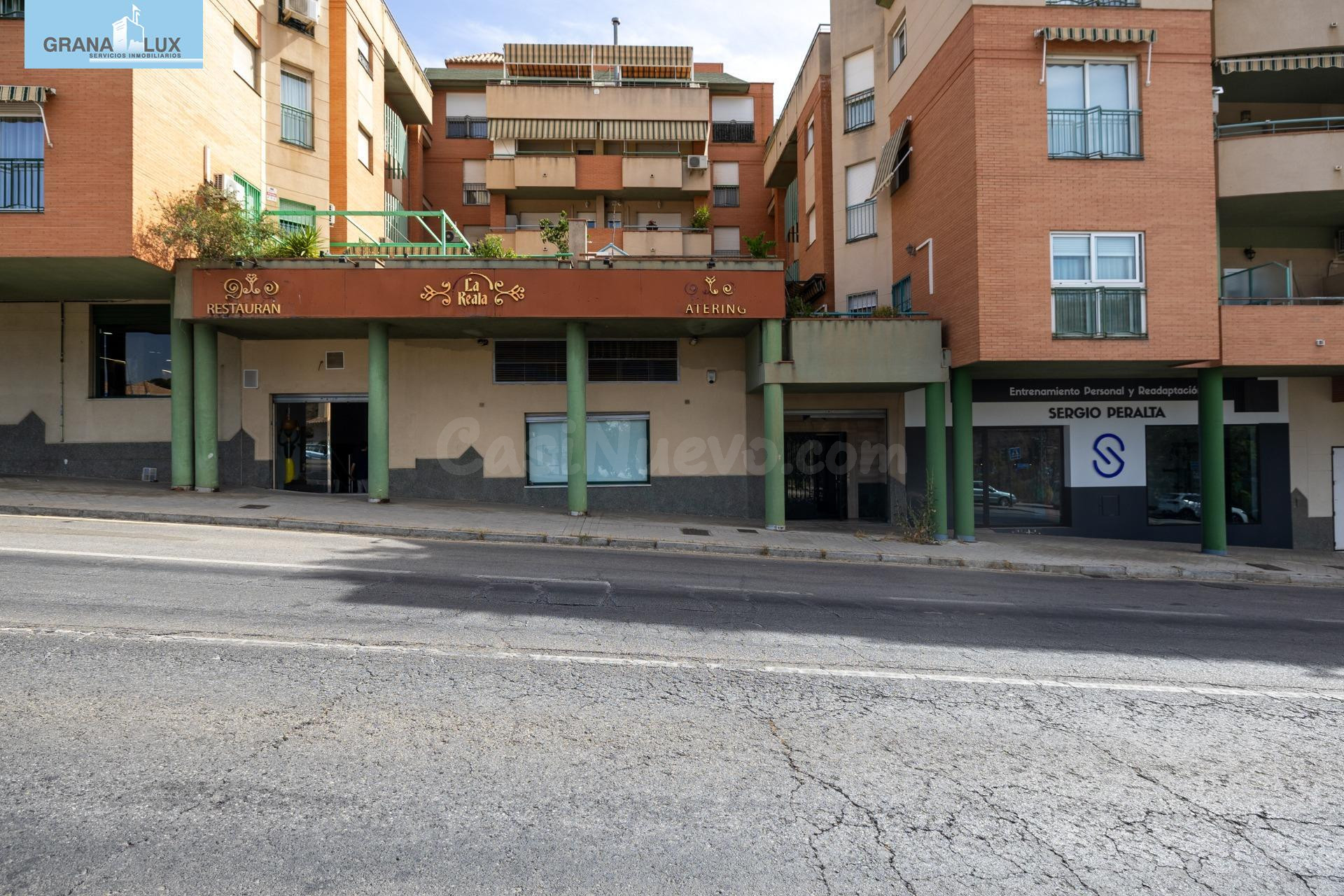 Espectacular local comercial en Nuevo Acceso a la Alhambra,  - foto 2