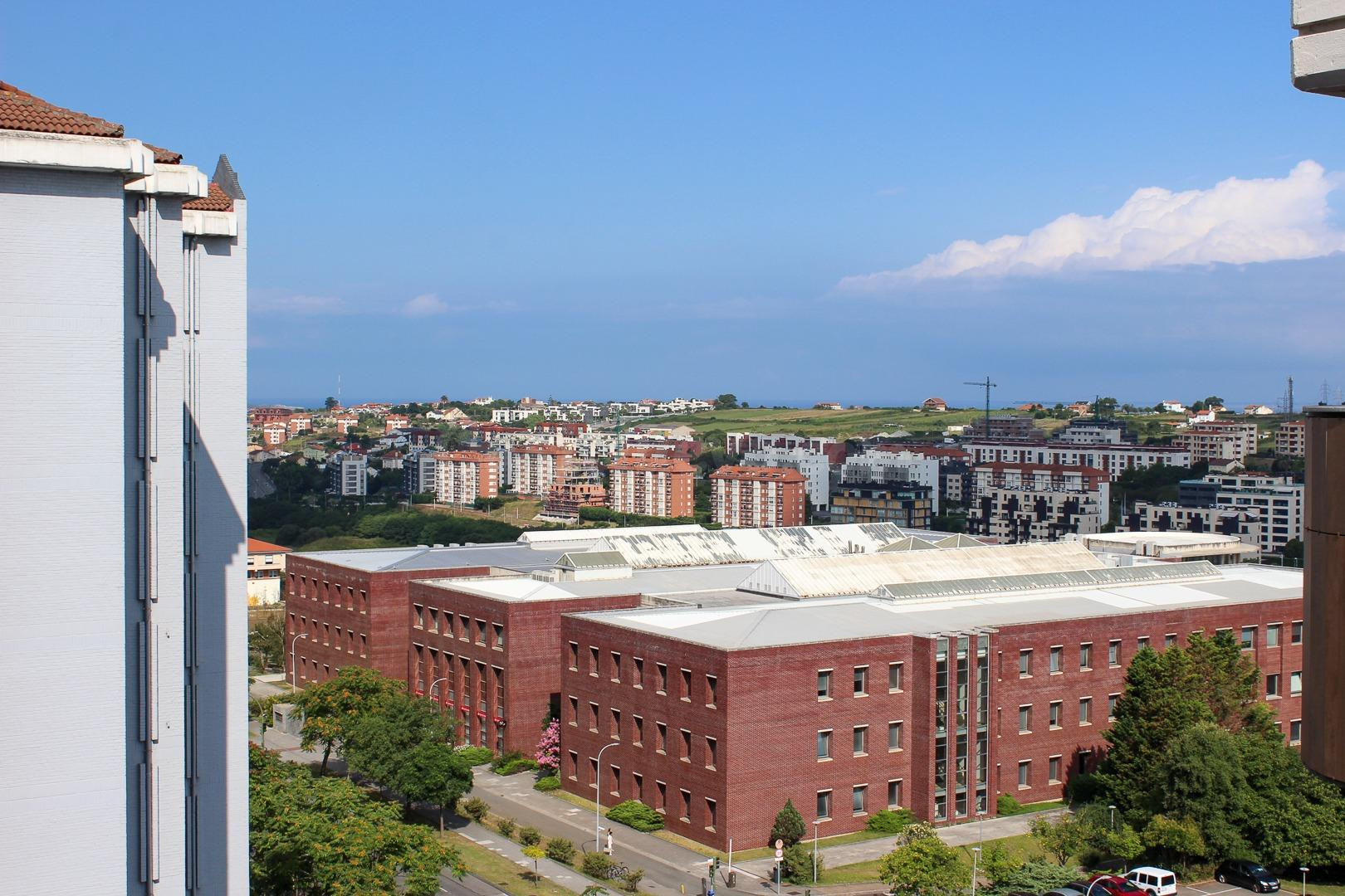 VIVIENDA PARA ESTUDIANTES FRENTE A LAS UNIVERSIDADES