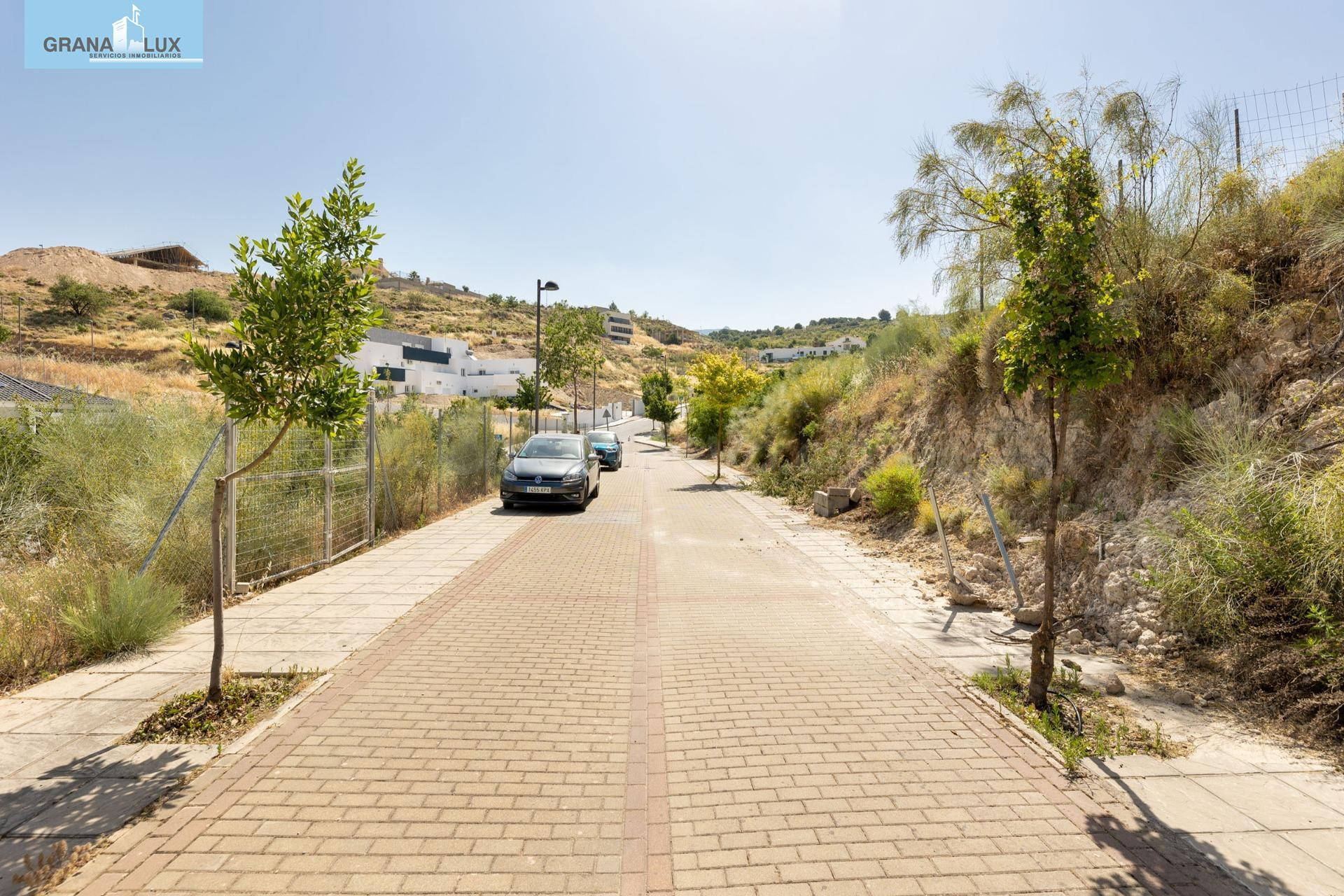 PARCELA URBANA EN LOS ALTOS DE LA ZUBIA - foto 2