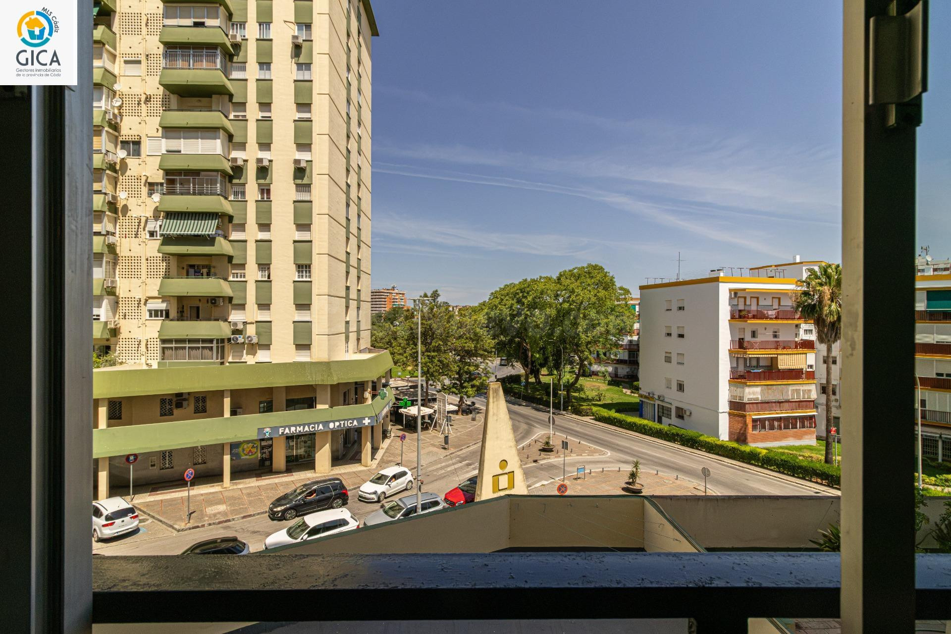 SE VENDE PISO DE 4 DORMITORIOS EN EL PARQUE ATLÁNTICO