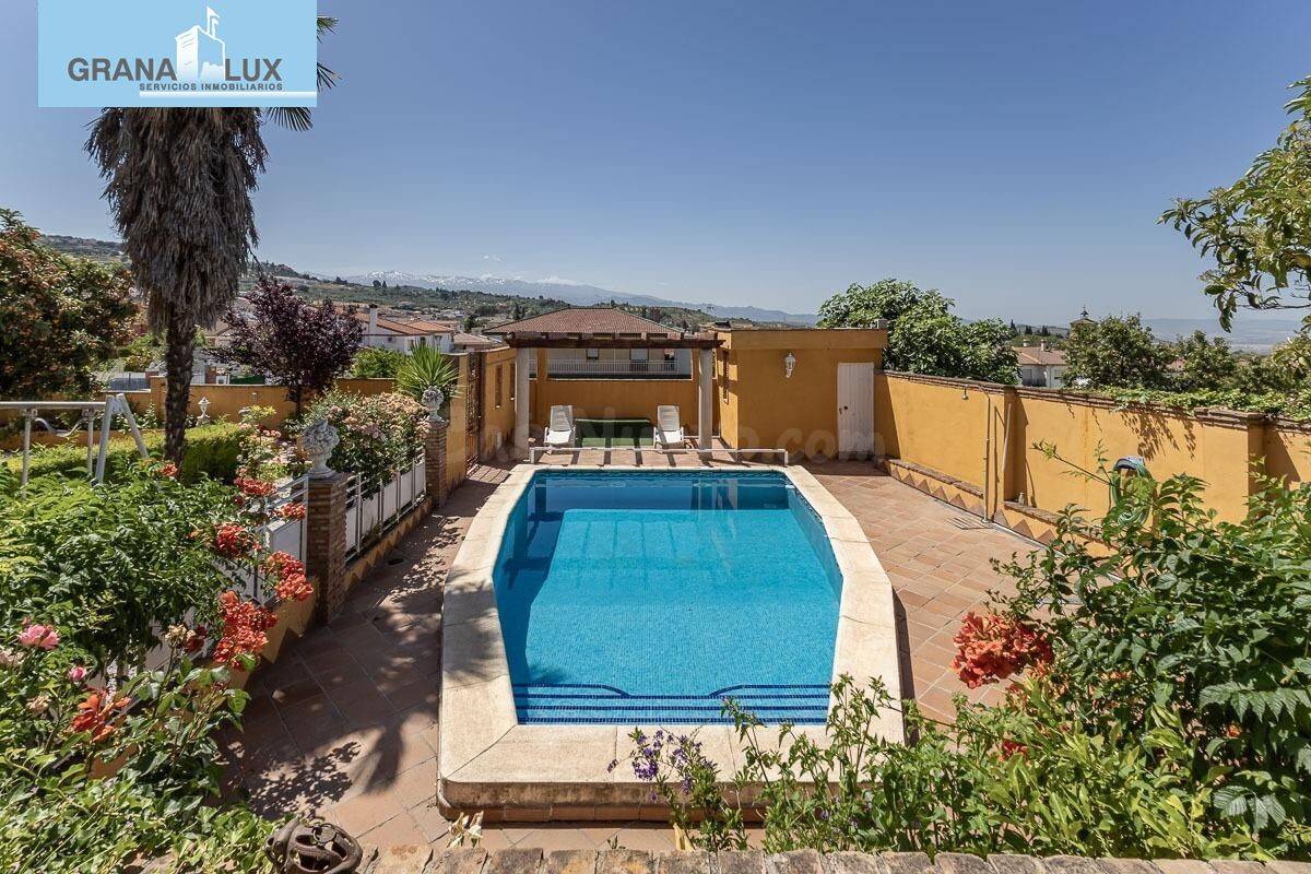 CASA INDEPENDIENTE EN ALFACAR CON PISCINA, JARDÍN, HUERTO Y VISTAS ESPECTACULARES