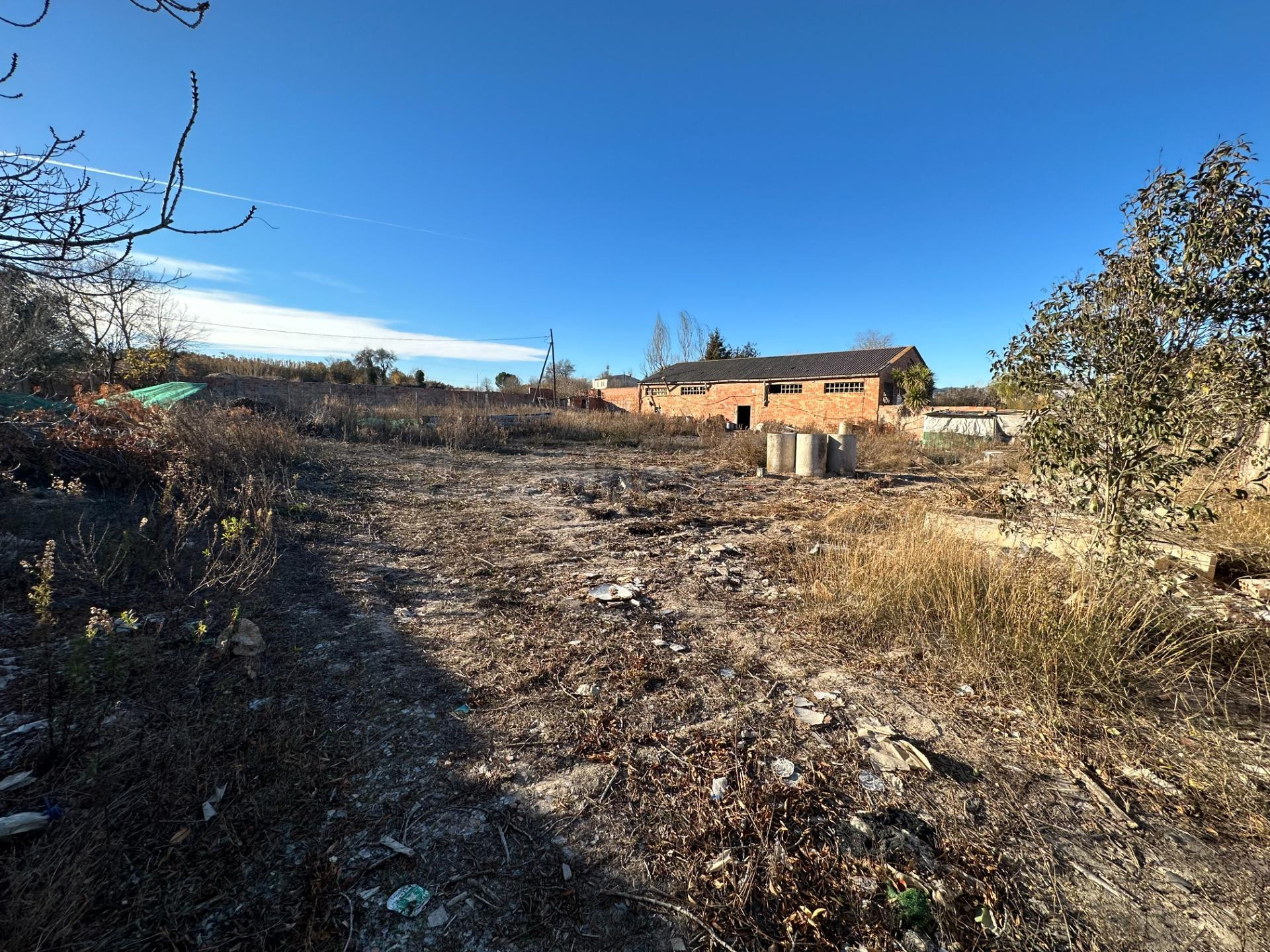 ALQUILER TERRENO CON NAVE EN VILANOVA DEL CAMÍ 1800M2!! - foto 5
