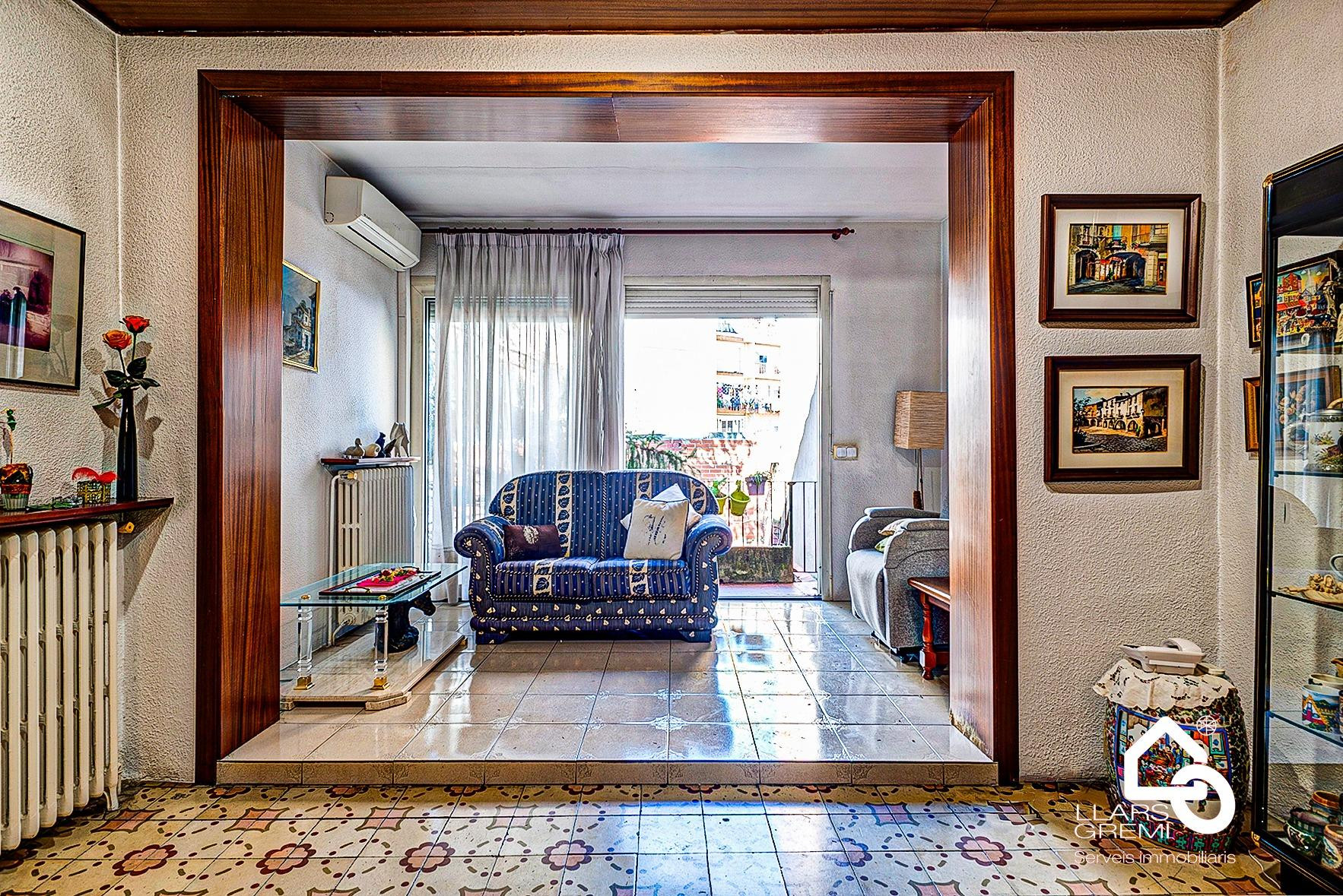 VENTA CASA EN IGUALADA ZONA CENTRO TERRAZA, GARAJE Y JARDÍN! - foto 2