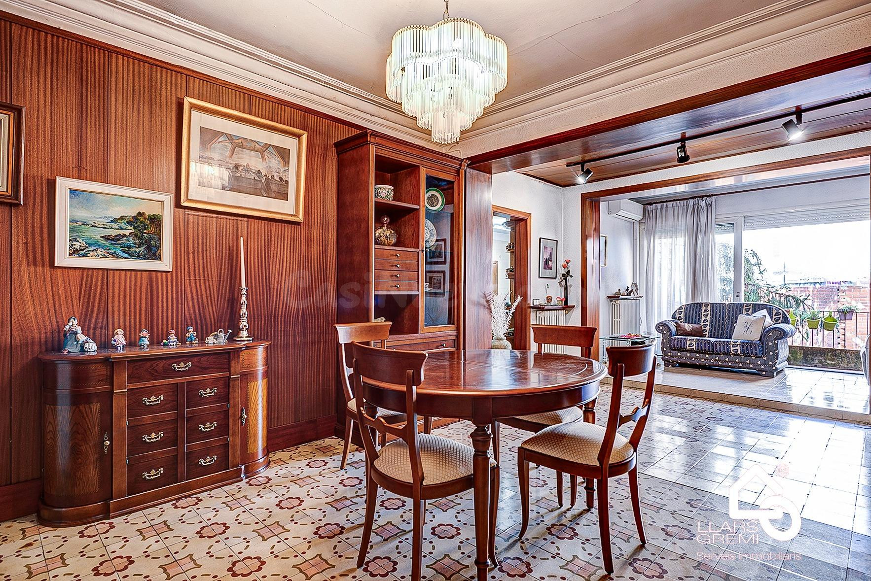 VENTA CASA EN IGUALADA ZONA CENTRO TERRAZA, GARAJE Y JARDÍN! - foto 3