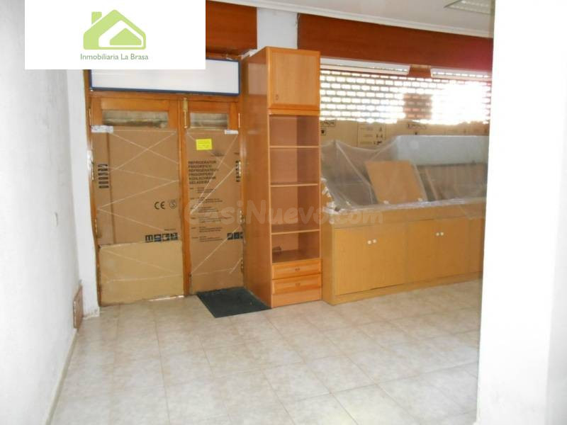 LOCAL COMERCIAL EN VENTA - foto 2