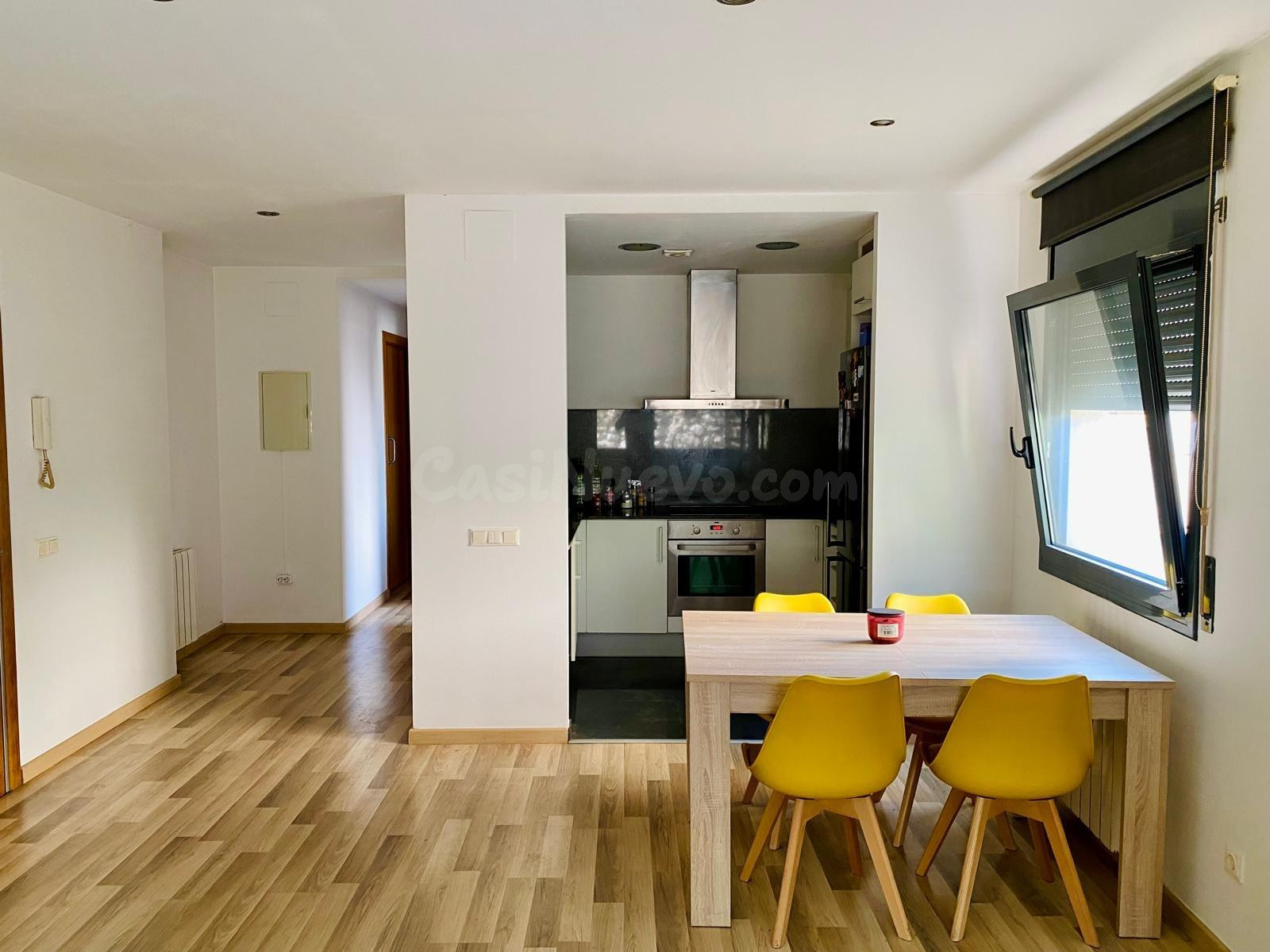 VENTA PISO EN MONTBUI PUEBLO SEMINUEVO, GARAJE Y TRASTERO!!