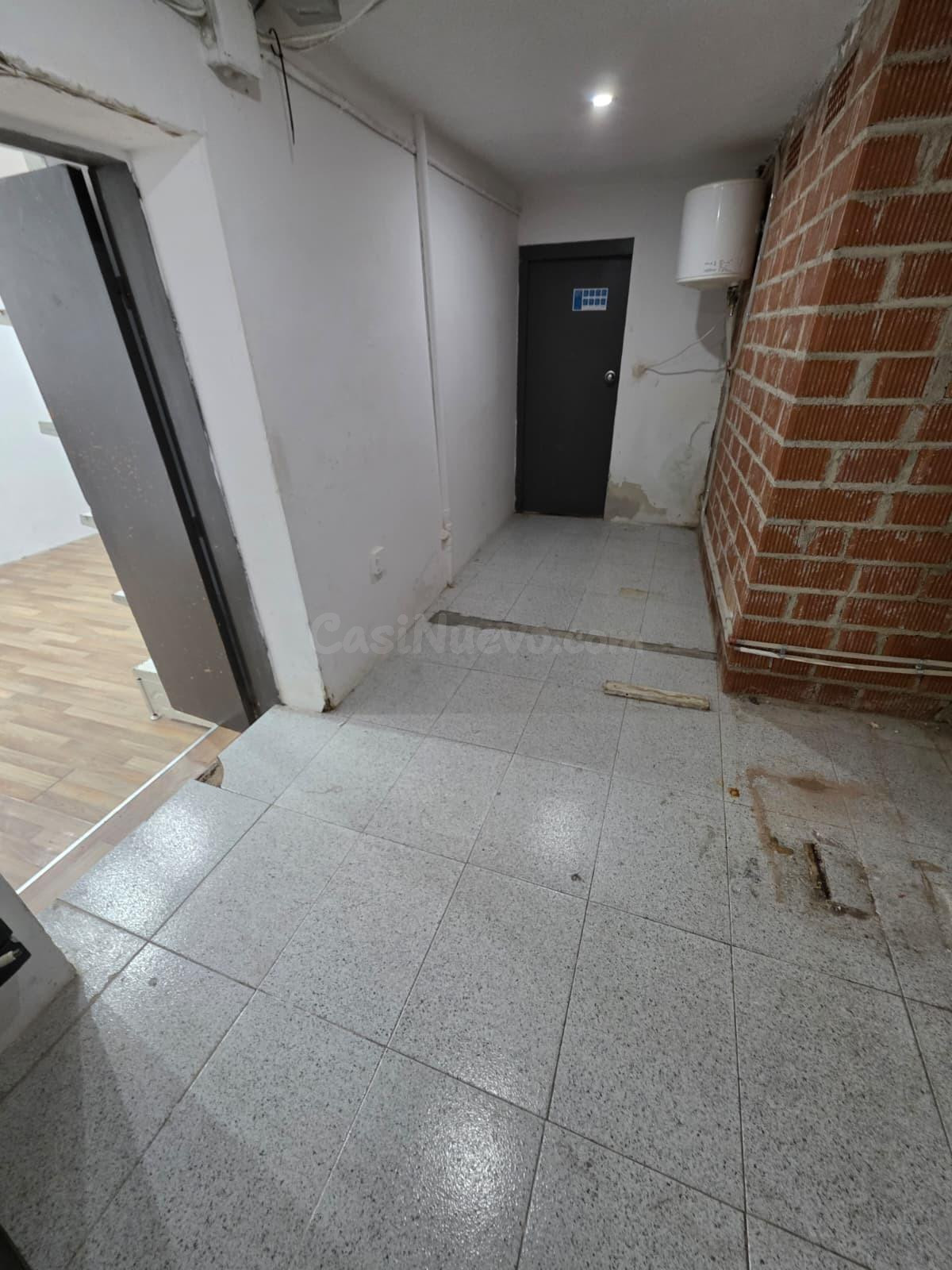 ALQUILER LOCAL COMERCIAL EN IGUALADA ZONA CENTRO - foto 3