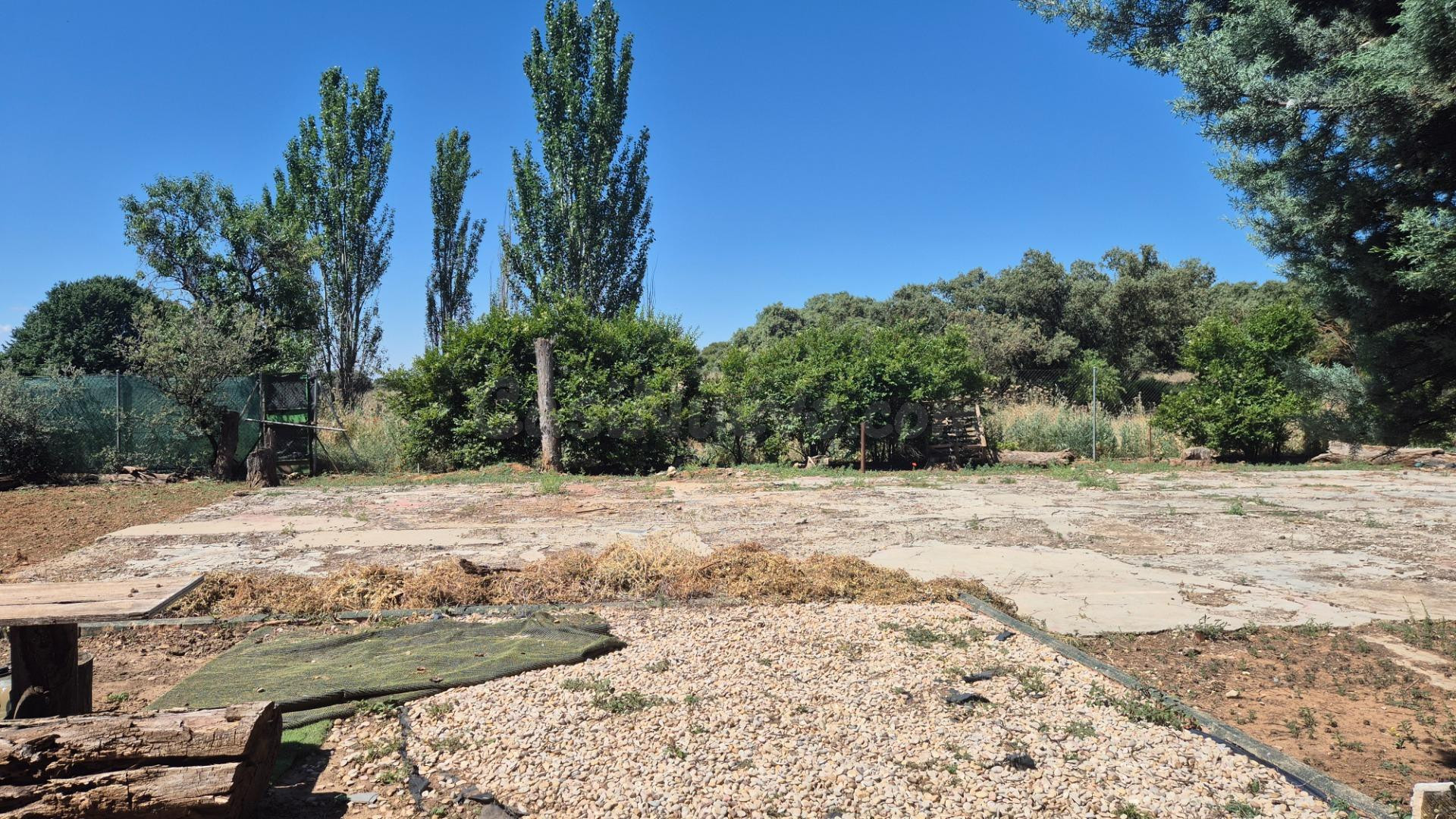 Parcela que linda con el campo - foto 3