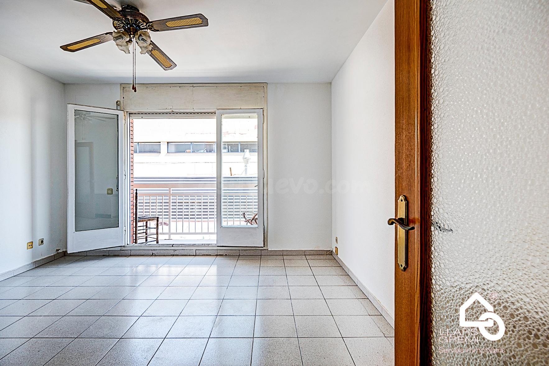 VENTA PISO EN IGUALADA ZONA LA MASUCA 3 habitaciones, TERRAZ - foto 4