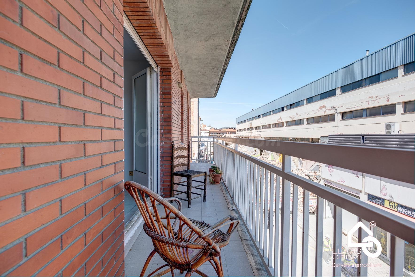 VENTA PISO EN IGUALADA ZONA LA MASUCA 3 habitaciones, TERRAZ - foto 5