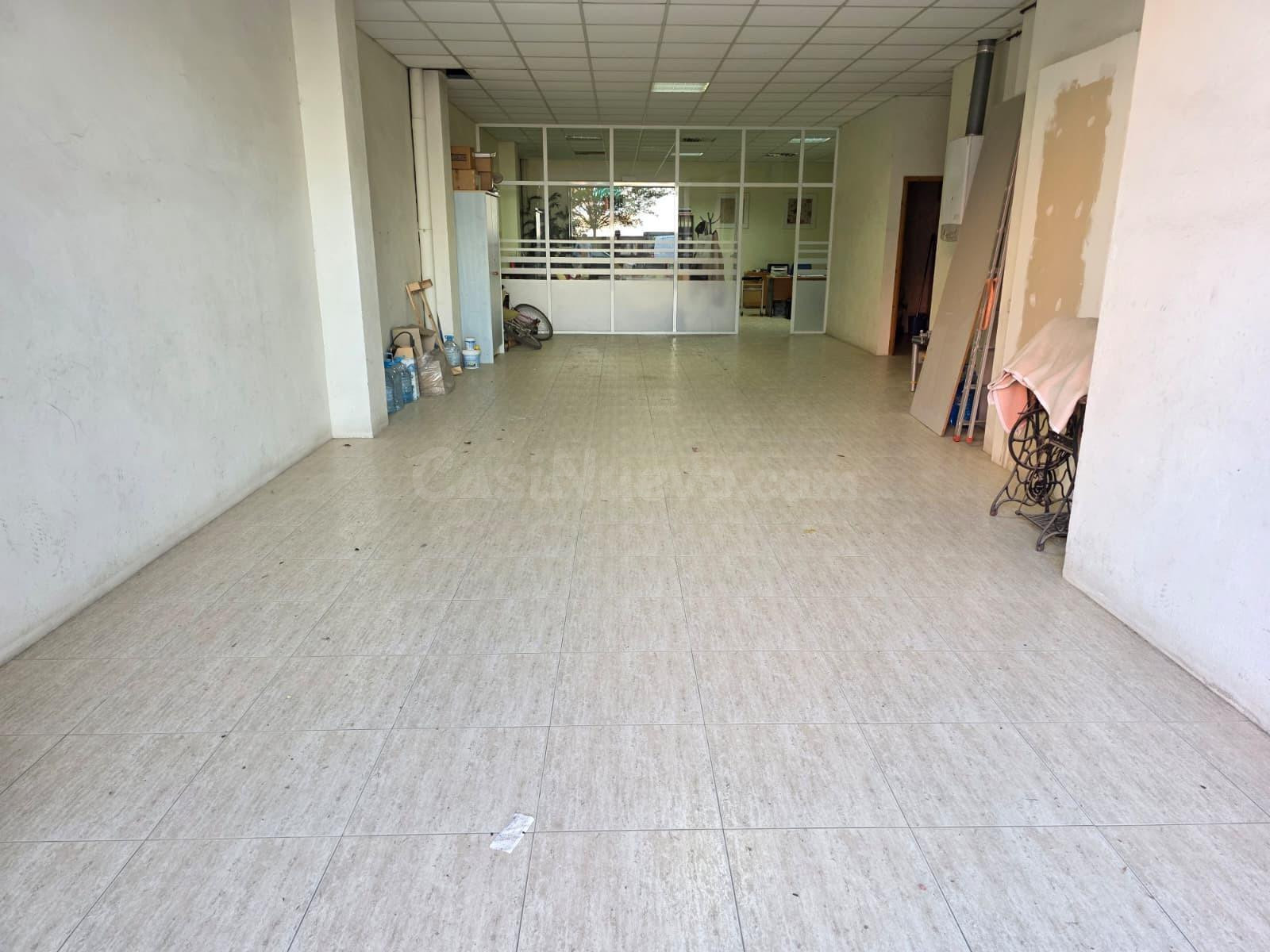 VENTA O ALQUILER DE LOCAL COMERCIAL EN IGUALADA ZONA POBLE S - foto 2