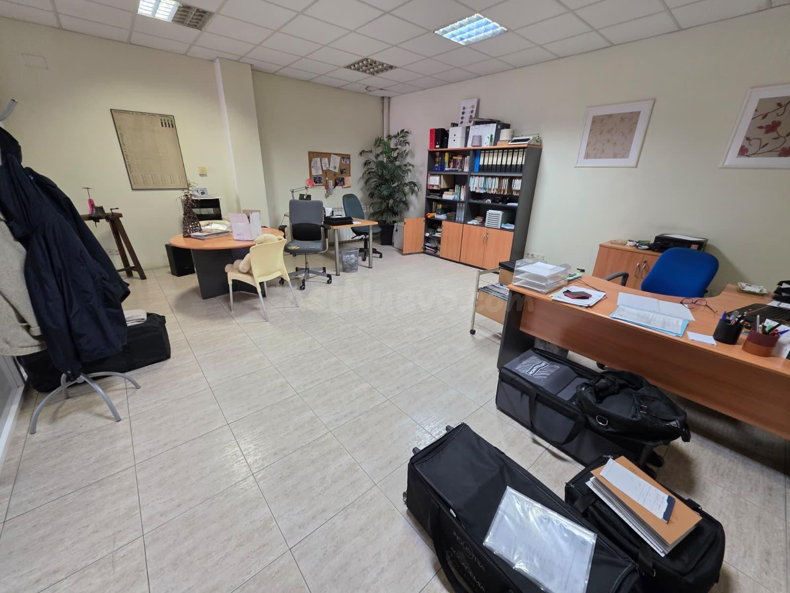 VENTA O ALQUILER DE LOCAL COMERCIAL EN IGUALADA ZONA POBLE S - foto 5