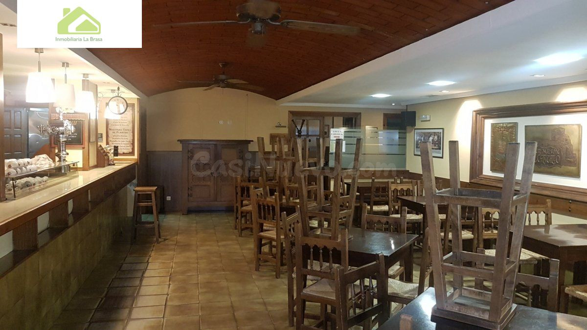 VENTA  MESON RESTAURANTE EN LA CATEDRAL
