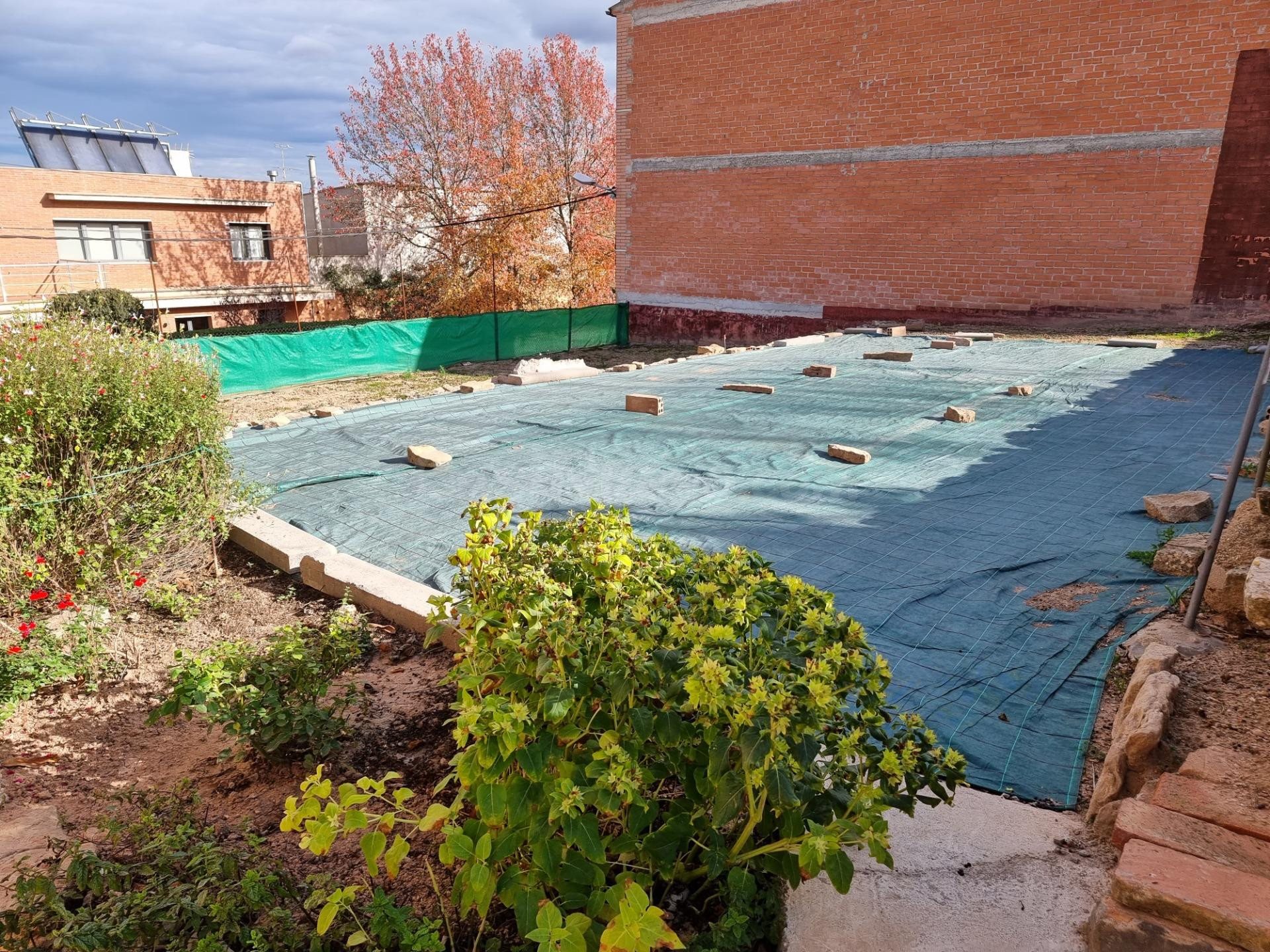 VENTA DOS TERRENOS URBANOS EN SANT MARTÍ DE TOUS ZONA TRANQU - foto 3