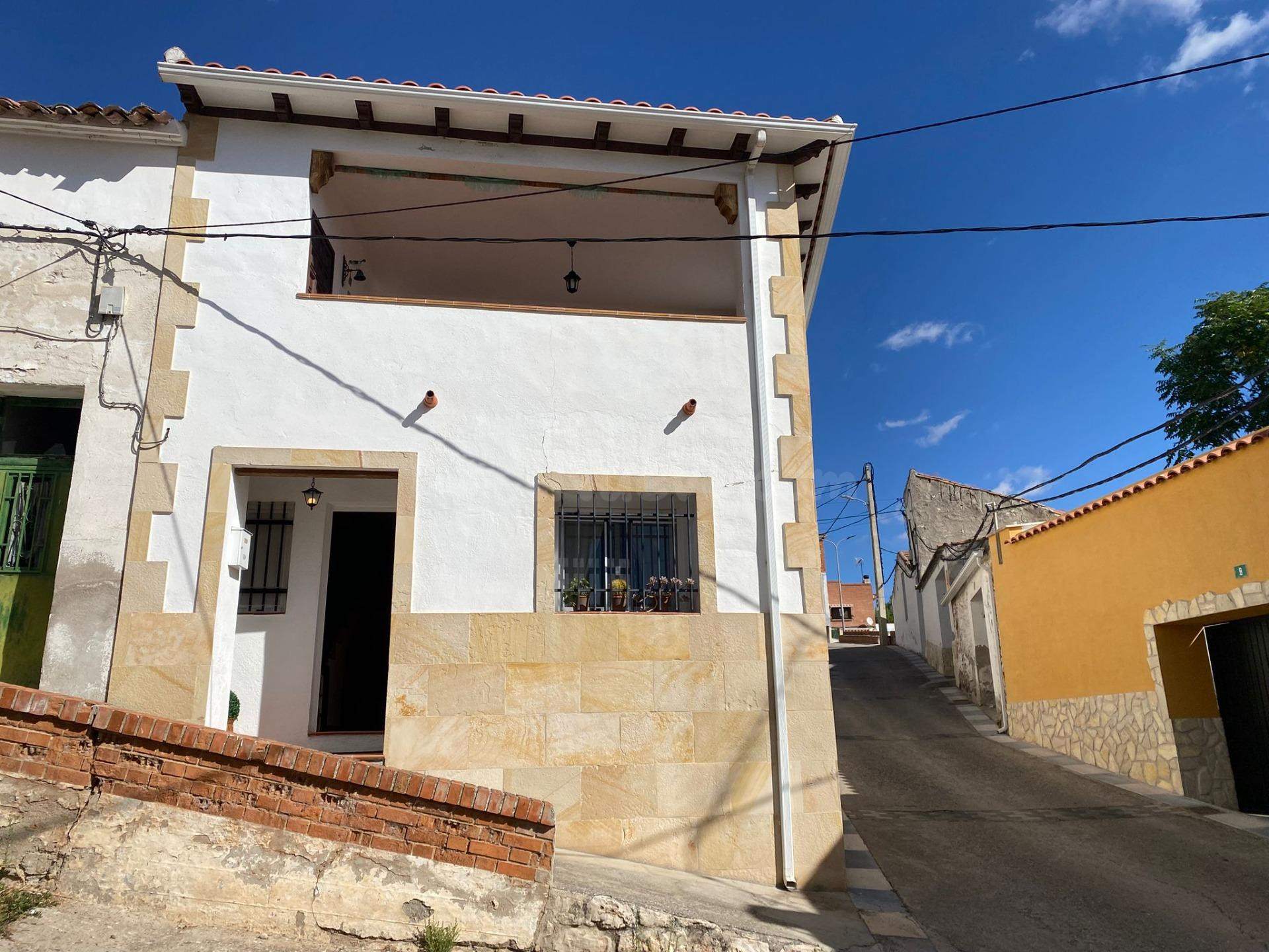 Casa en Villar del Olmo con terraza - foto 3