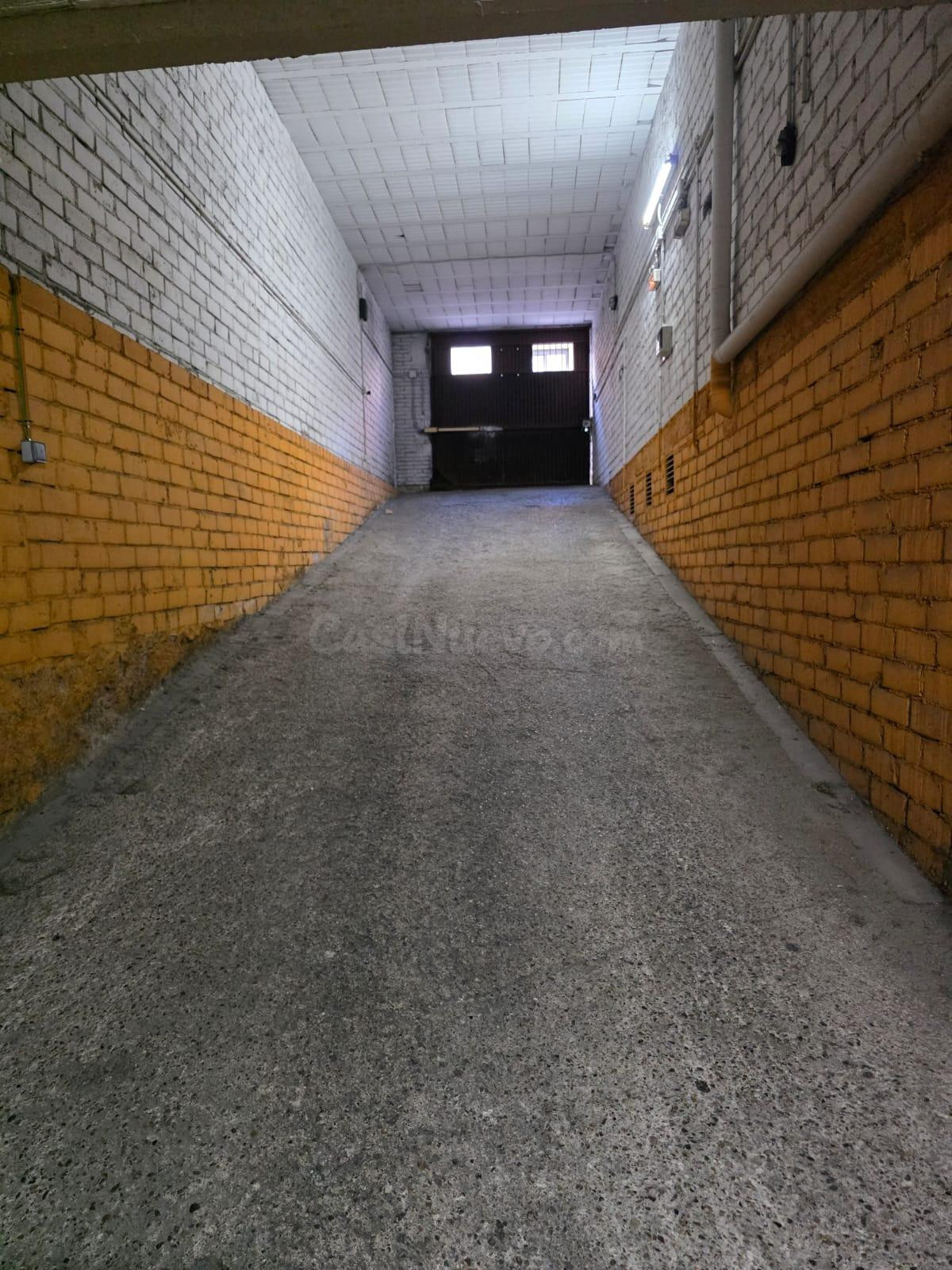 VENTA PLAZA DE PARKING EN IGUALADA ZONA POBLE SEC!! - foto 3
