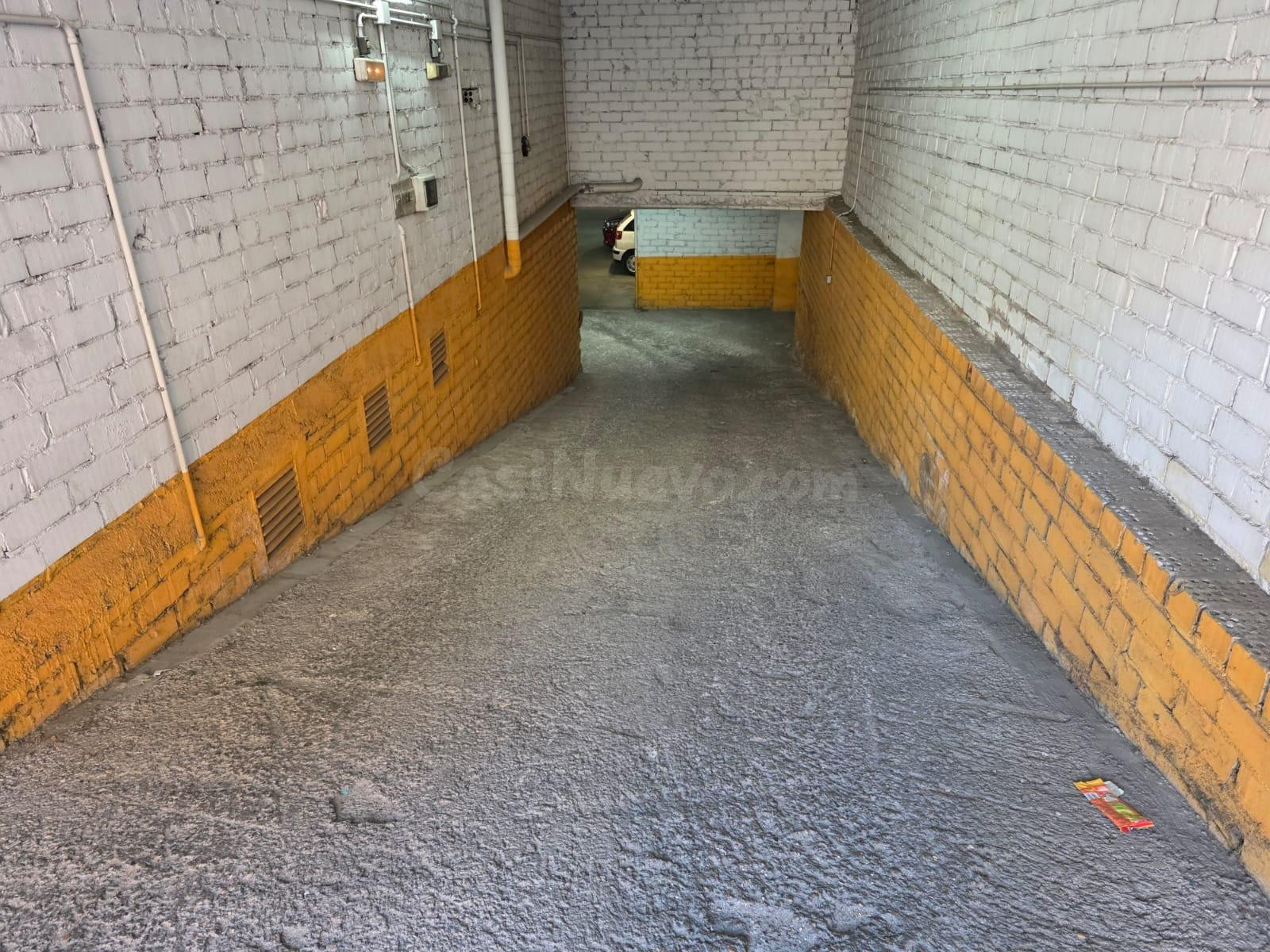 VENTA PLAZA DE PARKING EN IGUALADA ZONA POBLE SEC!! - foto 4