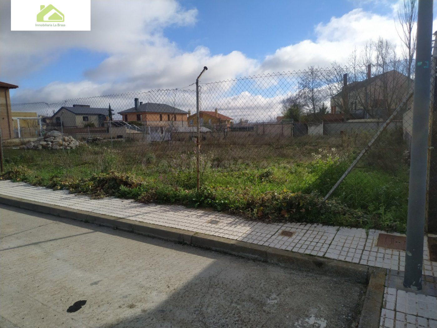 SOLAR EN VENTA EN EL ALTO SAN ISIDRO DE 600 m