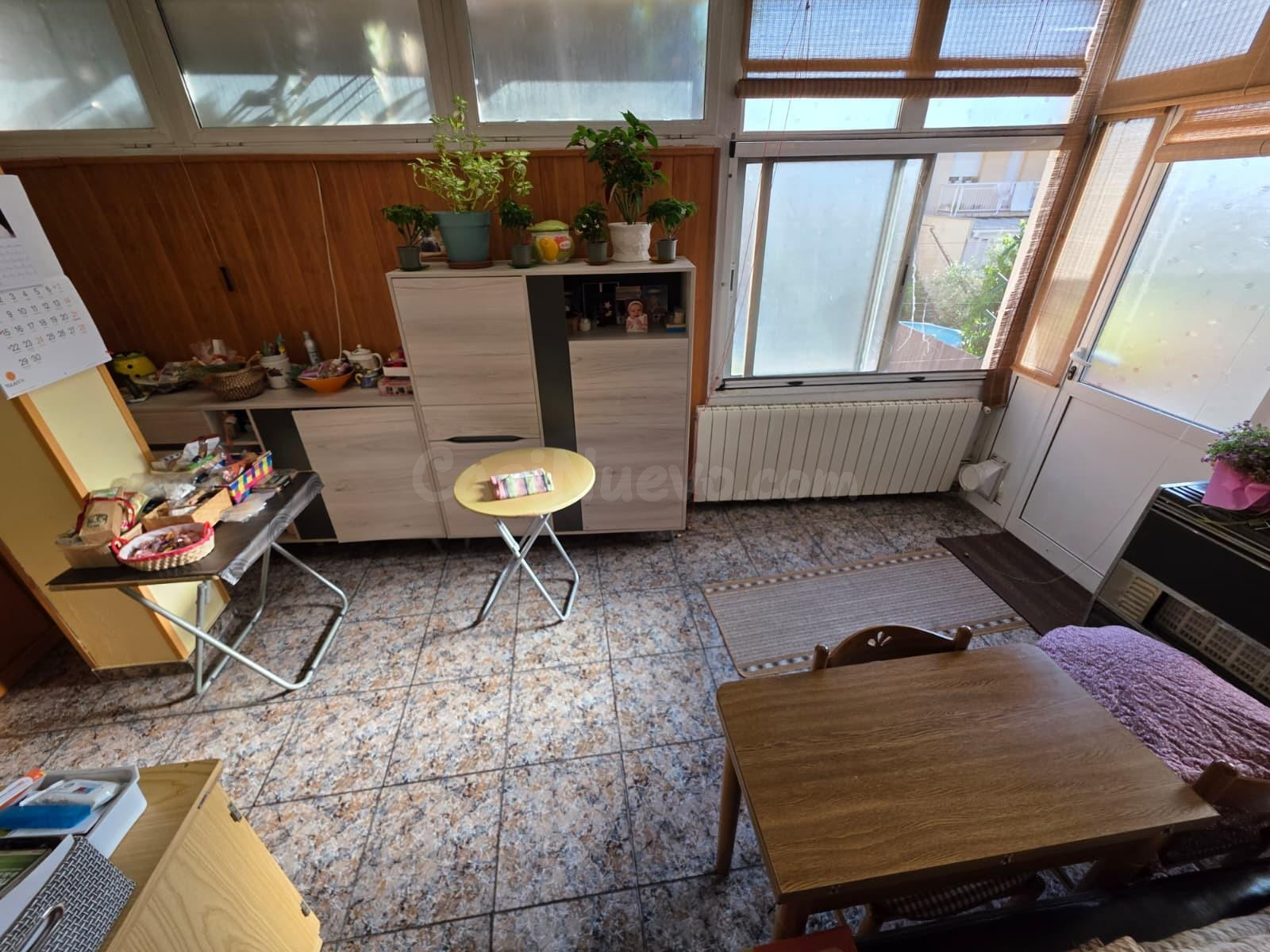 VENTA PLANTA BAJA EN IGUALADA ZONA POBLE SEC BUENA UBICACIÓN - foto 3