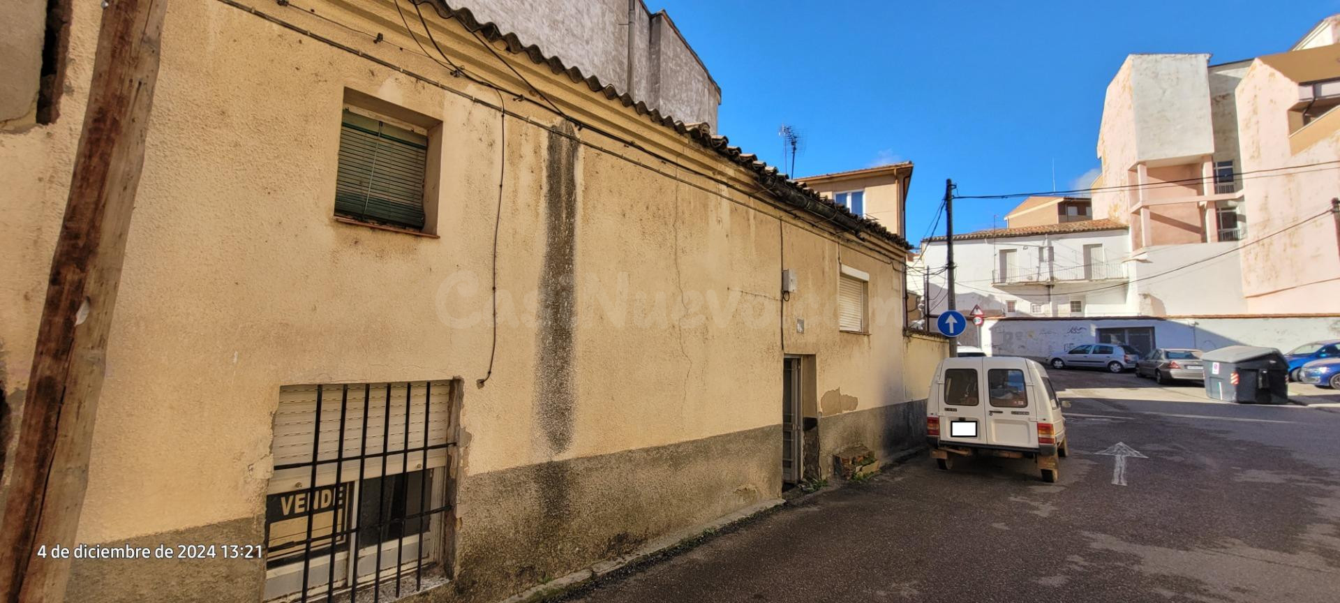 VENTA CASA,PARA REFORMAR O DERRIBAR