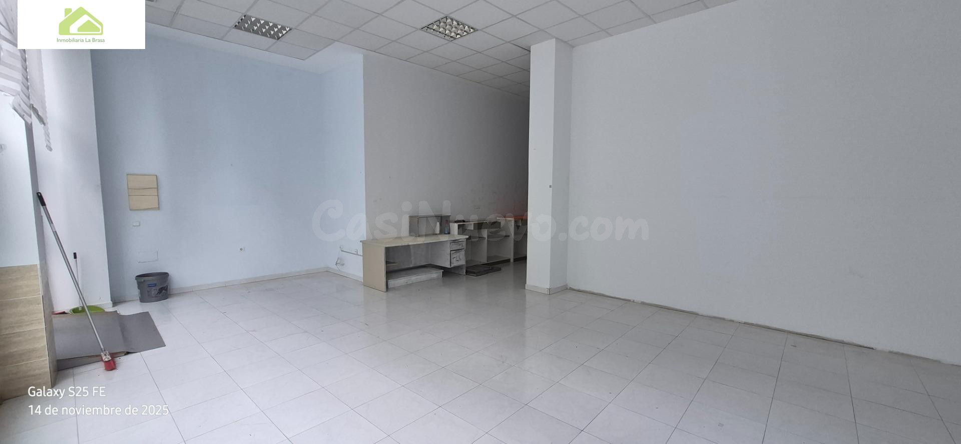ALQUILER LOCAL EN ZONA PUERTA NUEVA - foto 4