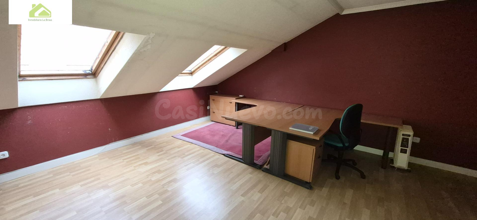 ALQUILER BUHARDILLA , ZONA CENTRO 22 M2 - foto 2