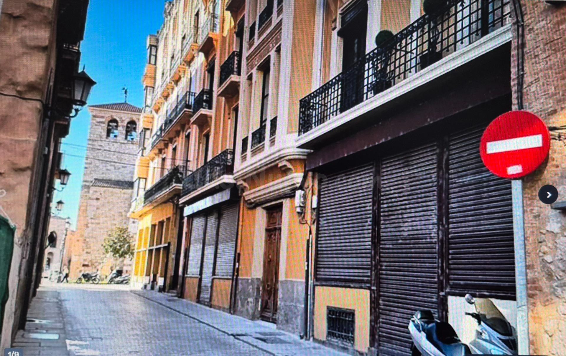 LOCAL EN VENTA CERCA DE LA PLAZA MAYOR