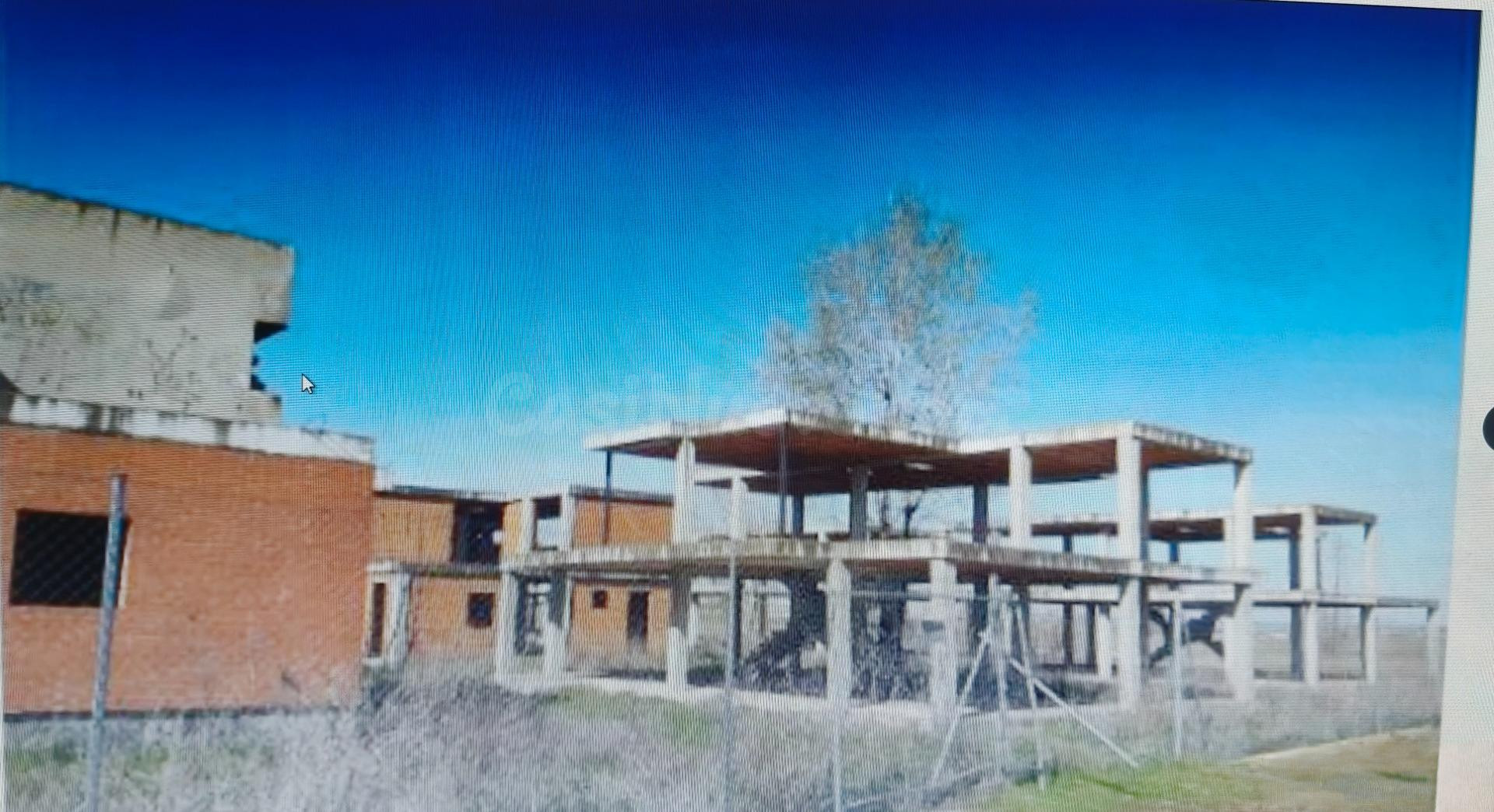 OBRA PARADA EN VILLARALBO - foto 3