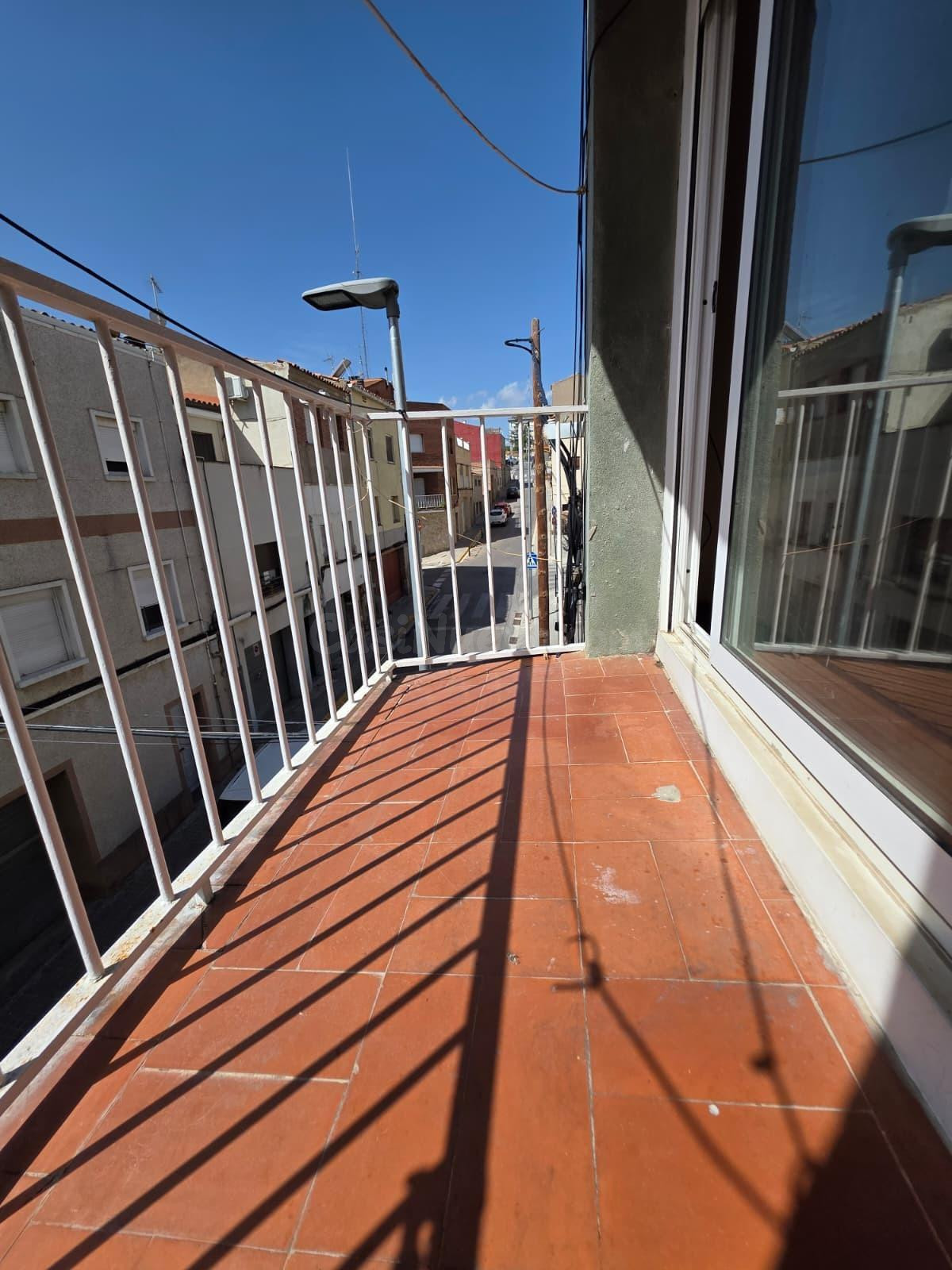 VENTA PISO EN STA. MARGARIDA DE MONTBUI ZONA CENTRO 3 habita - foto 3