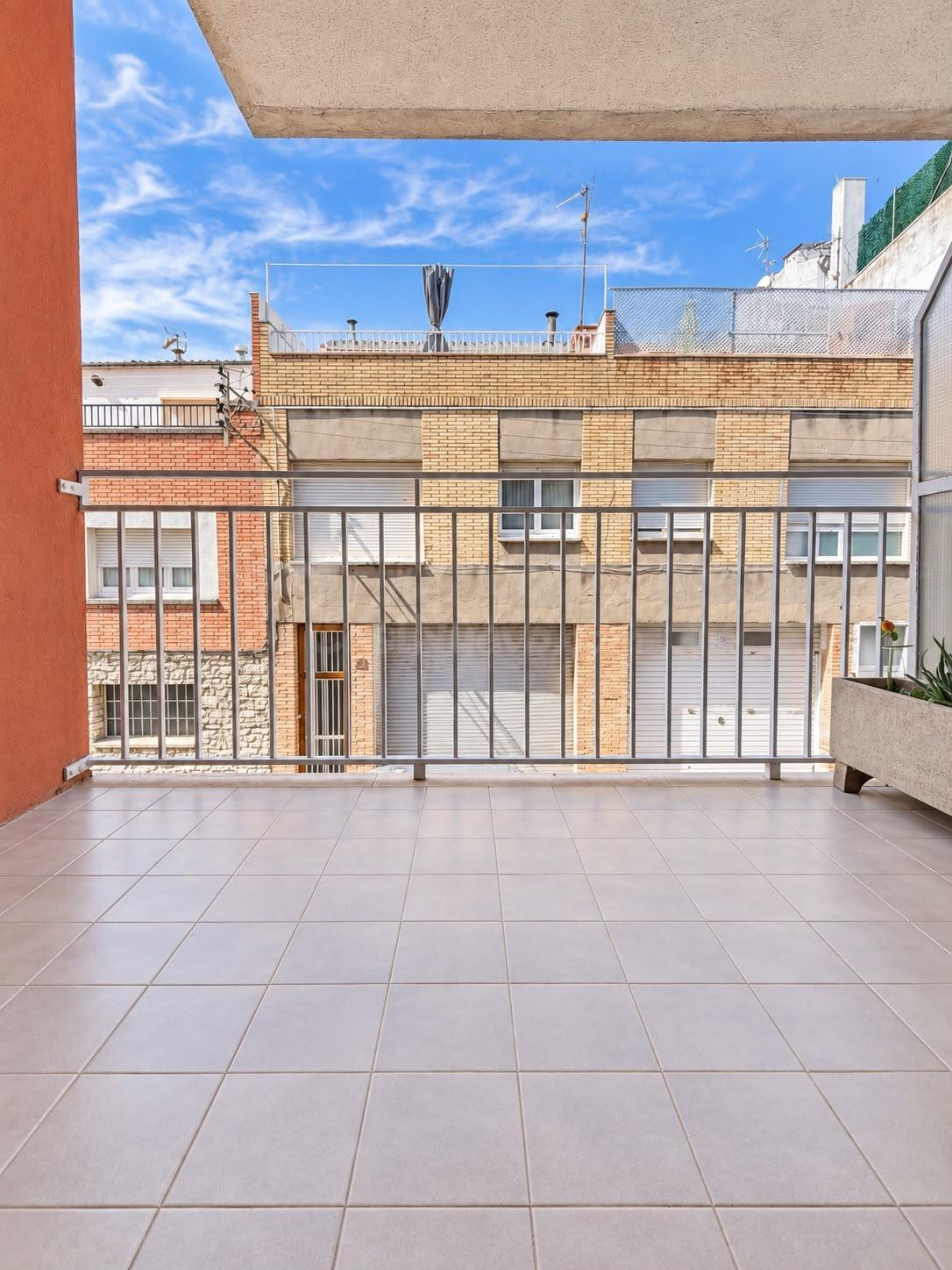 VENTA PISO EN IGUALADA ZONA SET CAMINS 4 habitaciones Y TERR - foto 3