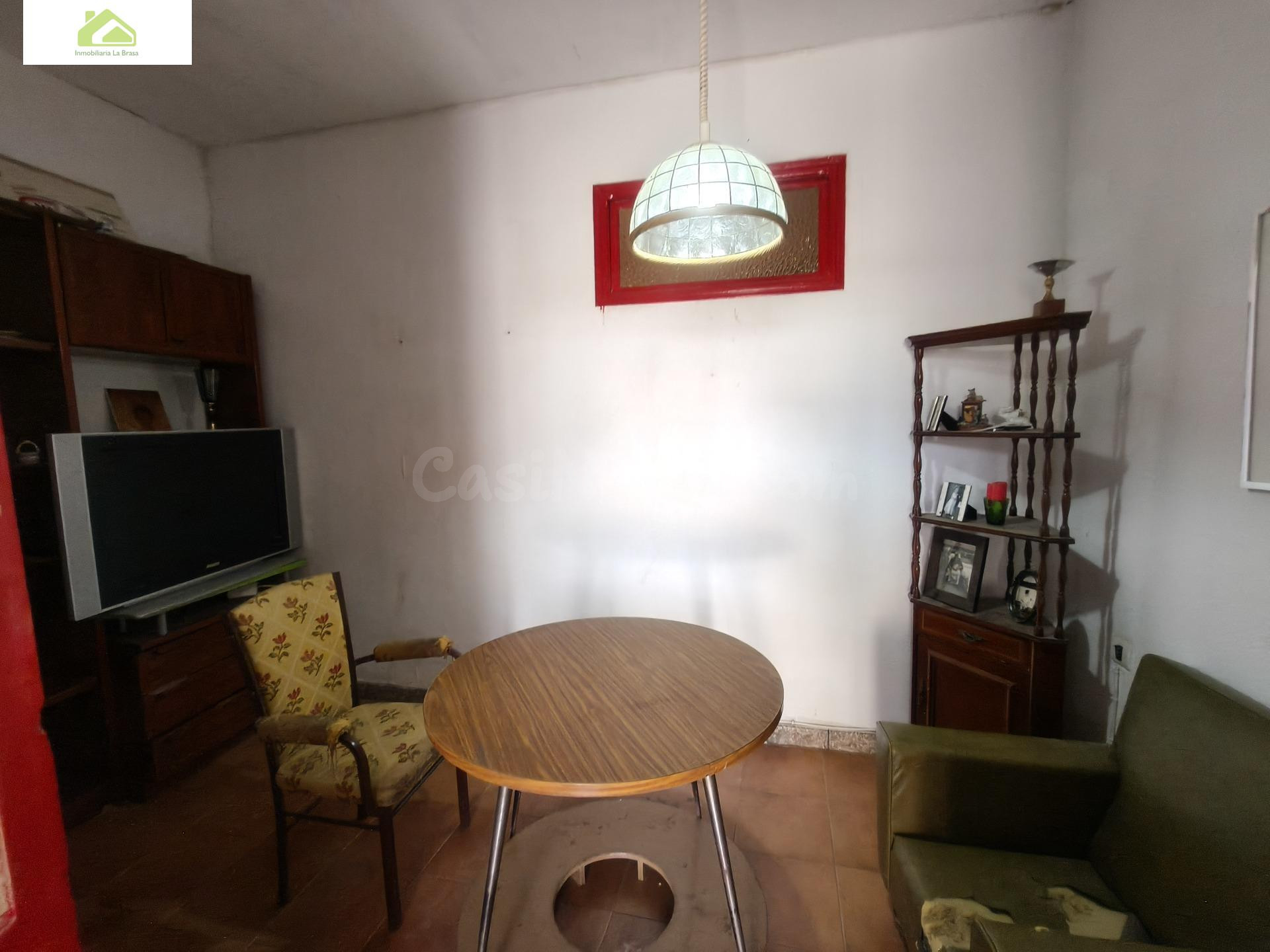 Amplia Casa en Venta en el Barrio Pinilla de Zamora por 150. - foto 2
