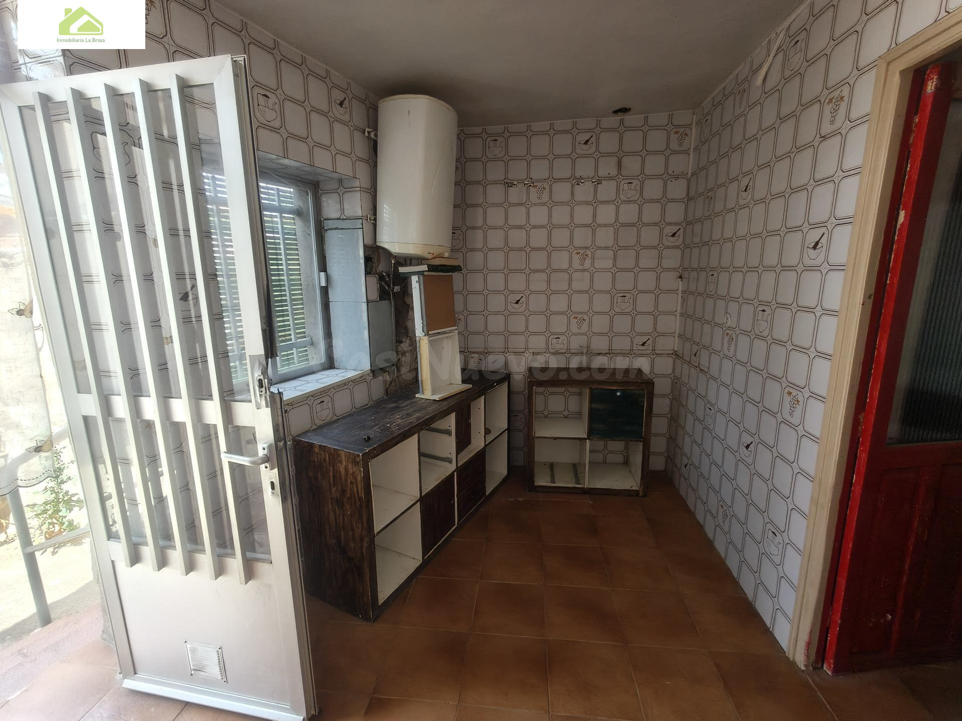 Amplia Casa en Venta en el Barrio Pinilla de Zamora por 150. - foto 3